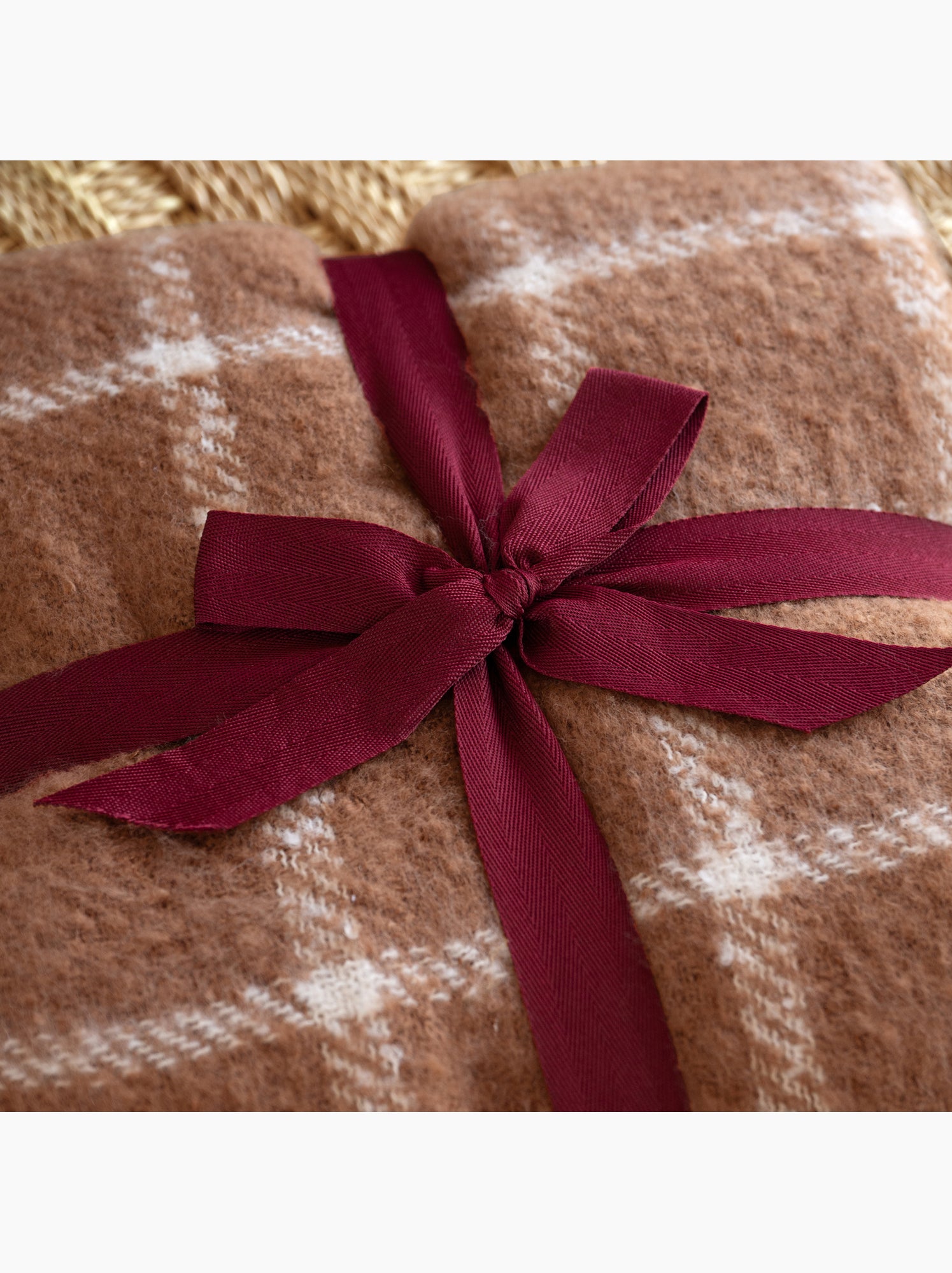 Plaid à carreaux aspect mohair avec franges - Marron clair