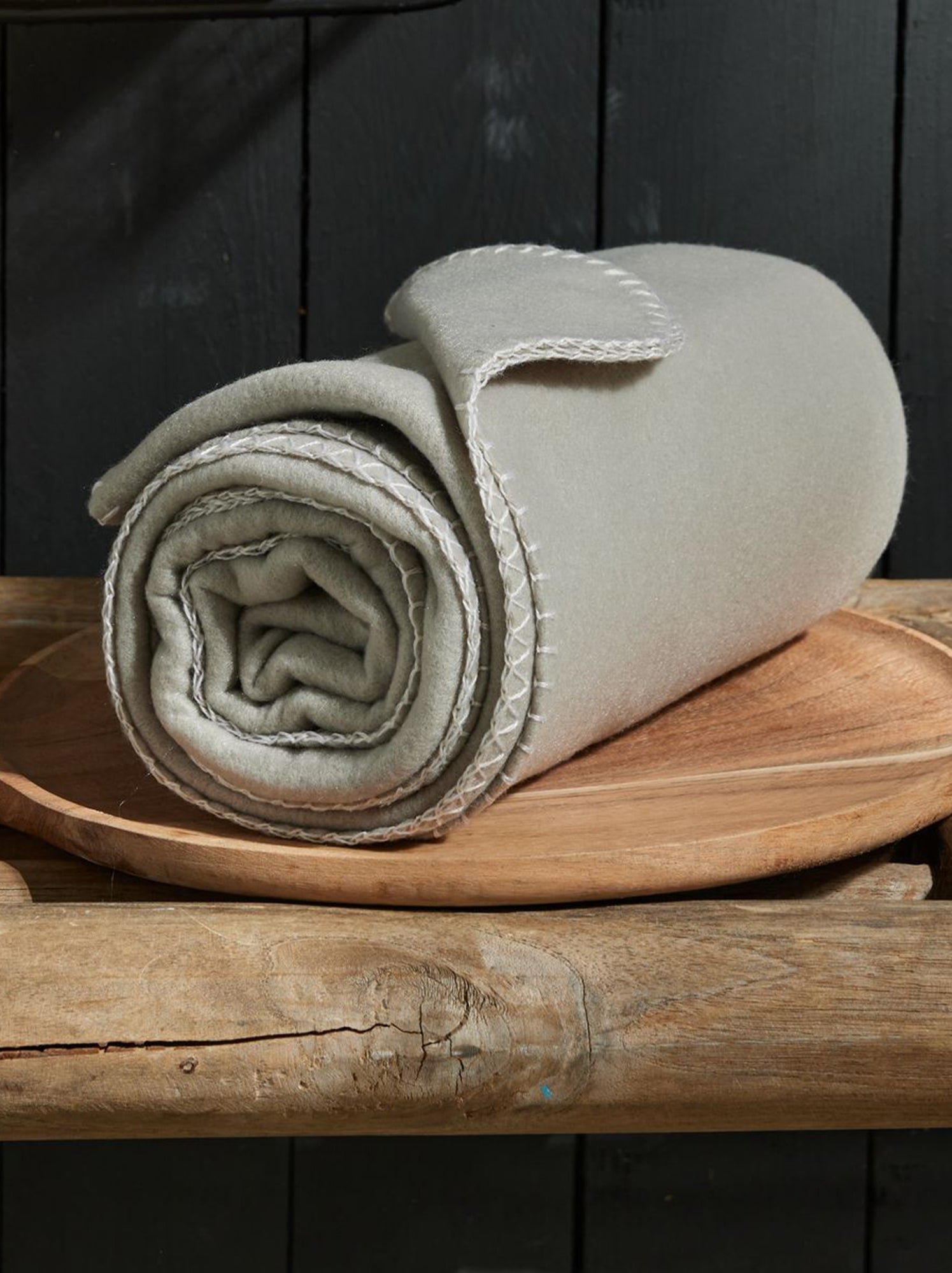 Plaid aux finitions contrastantes - beige