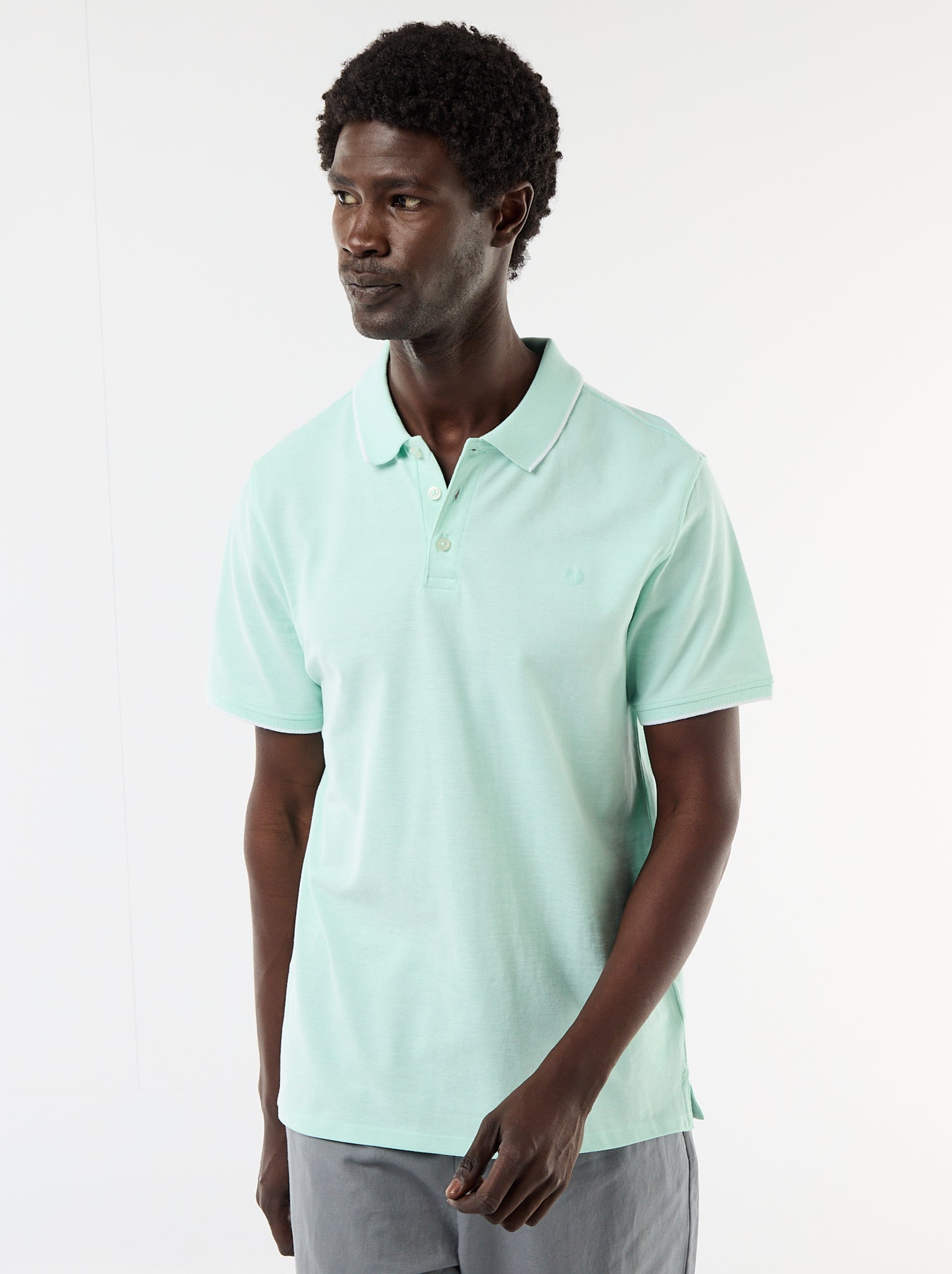 Polo avec broderie sur poitrine - Vert (FLF46_7)