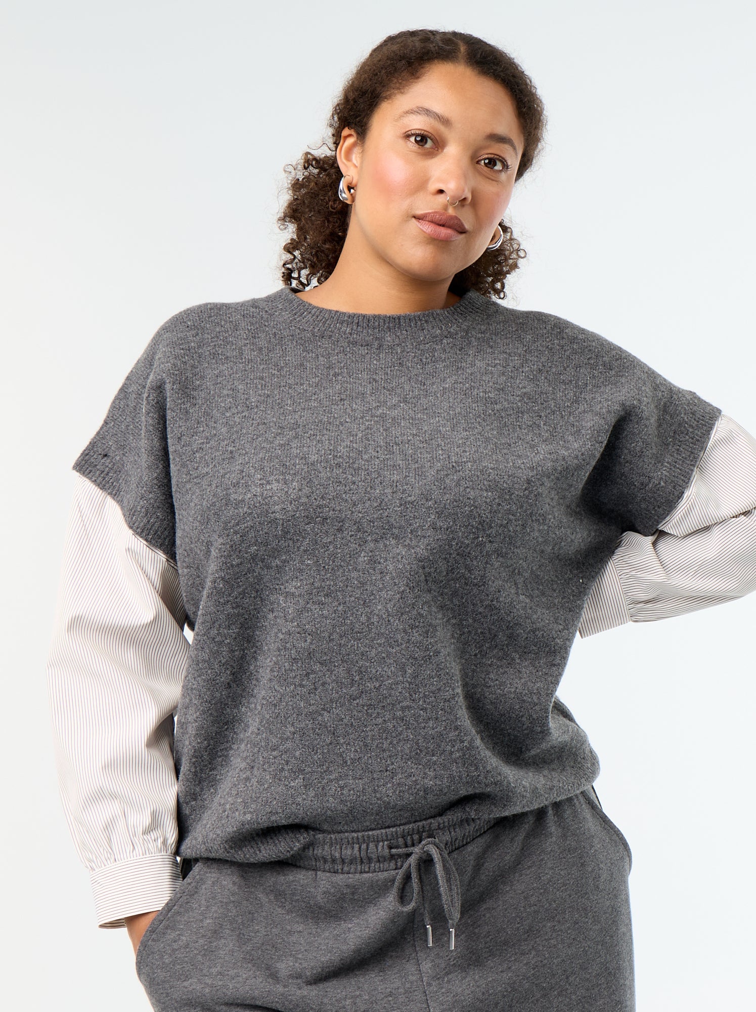 Pull 2-en-1 avec chemise - Gris