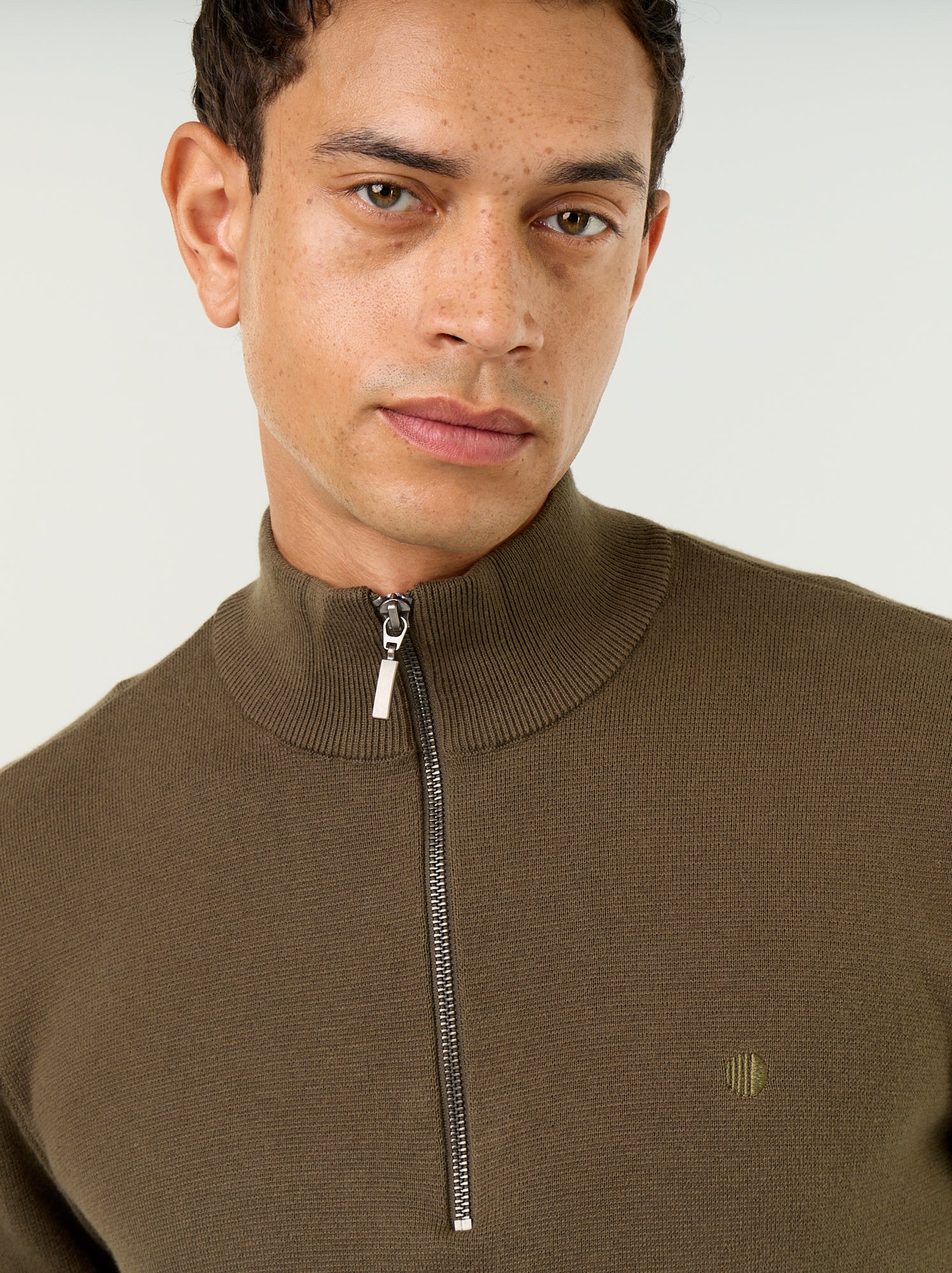 Pull avec col montant zippé - Kaki