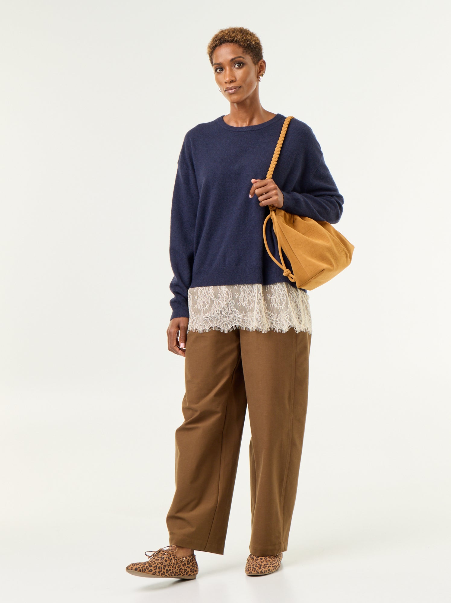 Pull avec empiècement en dentelle - Bleu