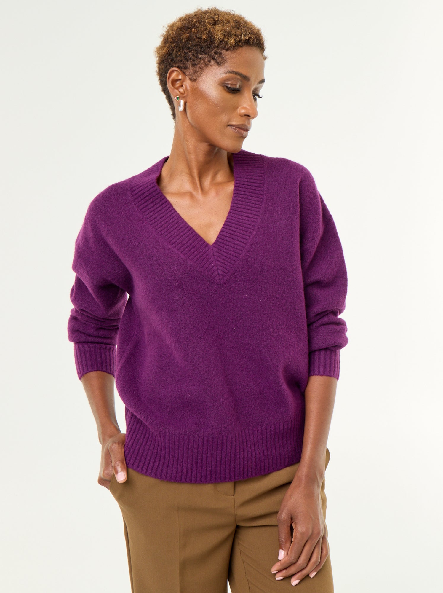 Pull avec grand col en V en maille côtelée - Violet