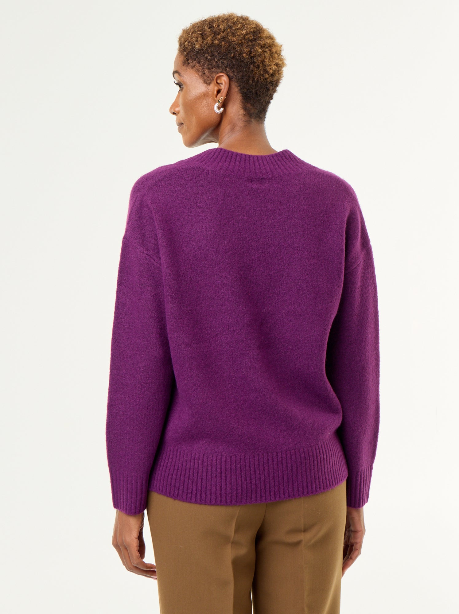 Pull avec grand col en V en maille côtelée - Violet