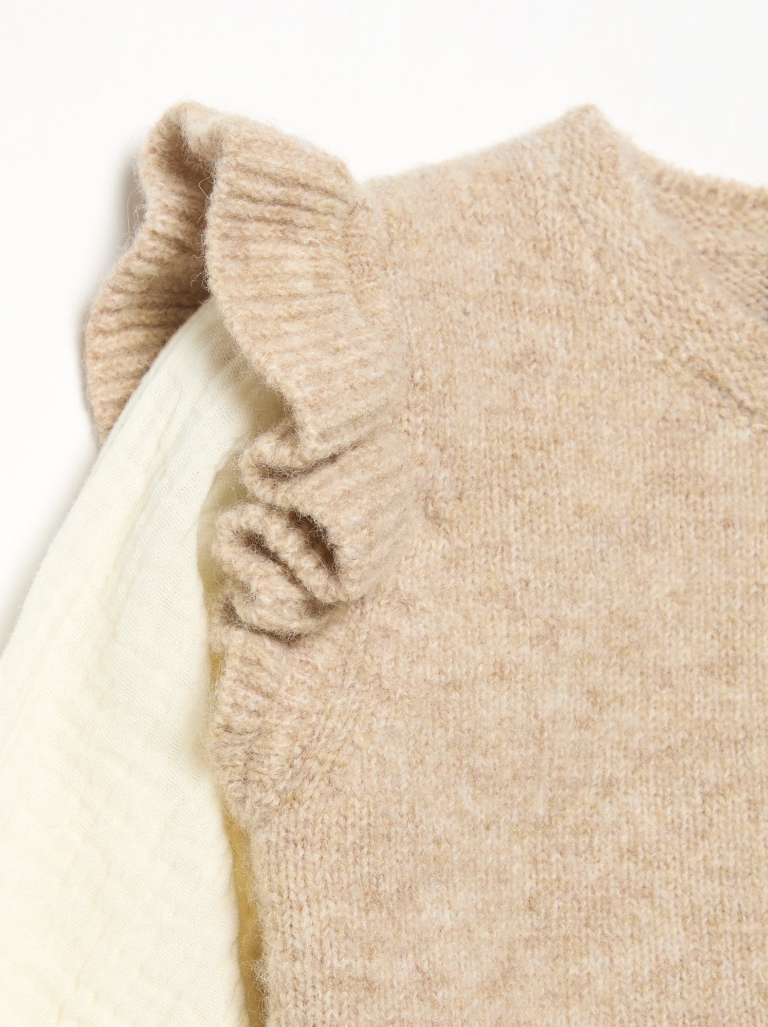 Pull avec manches en voile de coton et base brodée - Beige