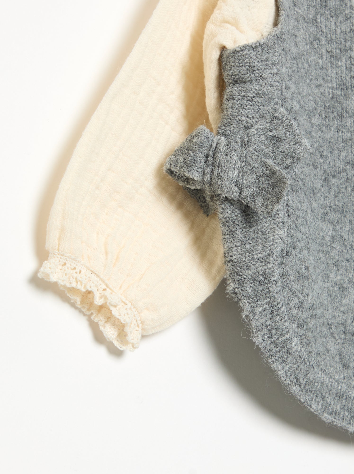 Pull avec nœuds et manches en voile de coton - Gris