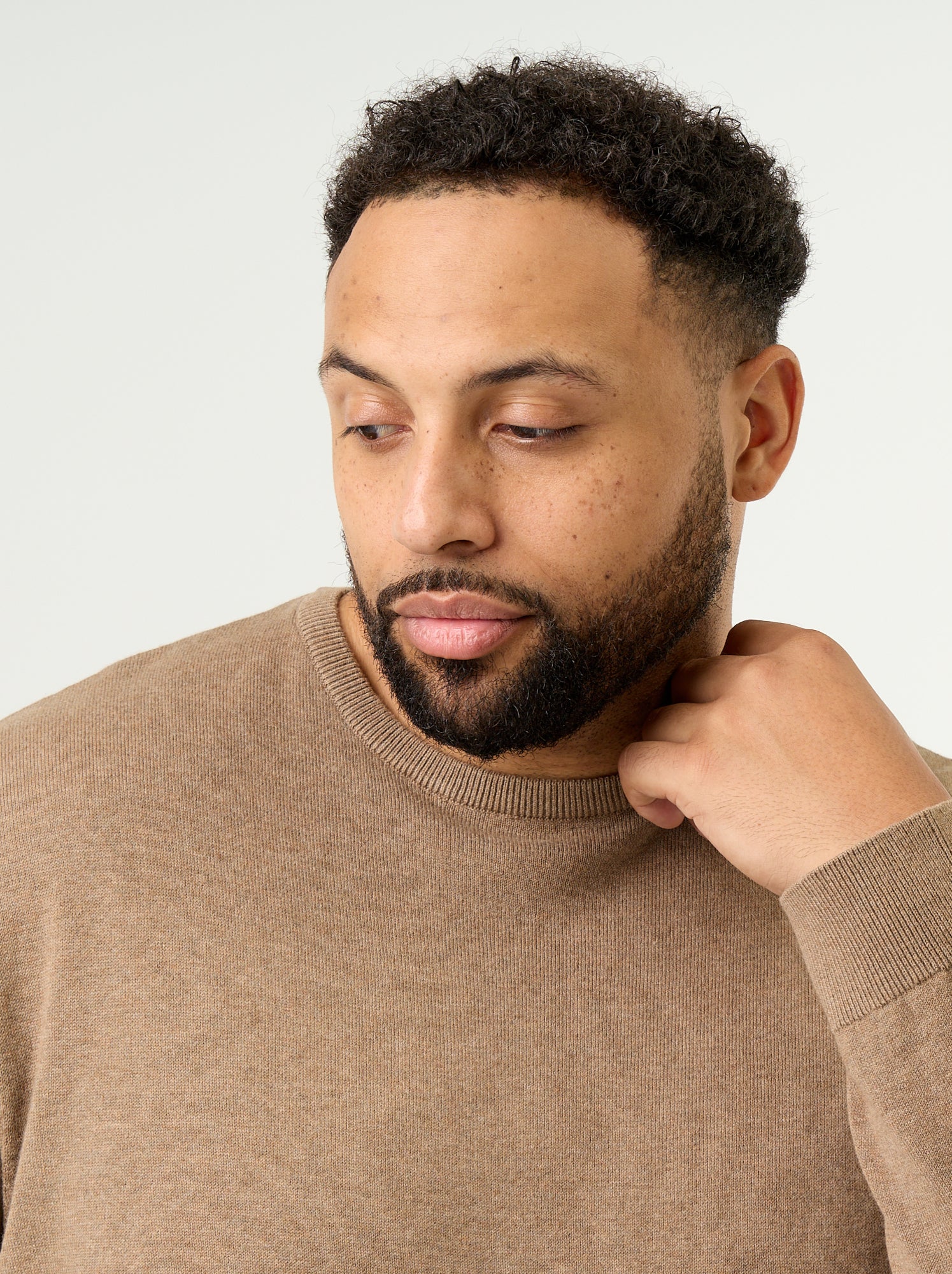 Pull col rond en fine jauge - Marron