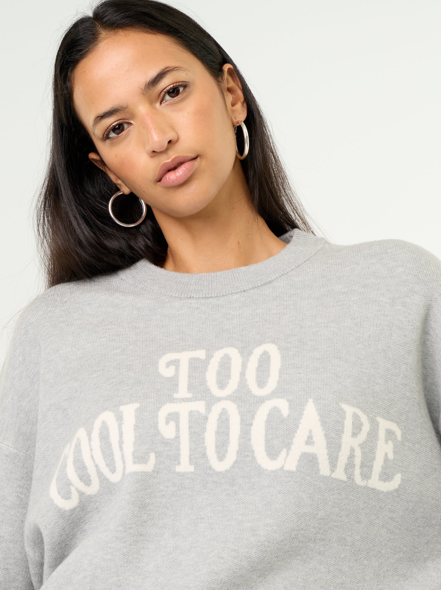 Pull col rond maille douce avec inscription - Gris