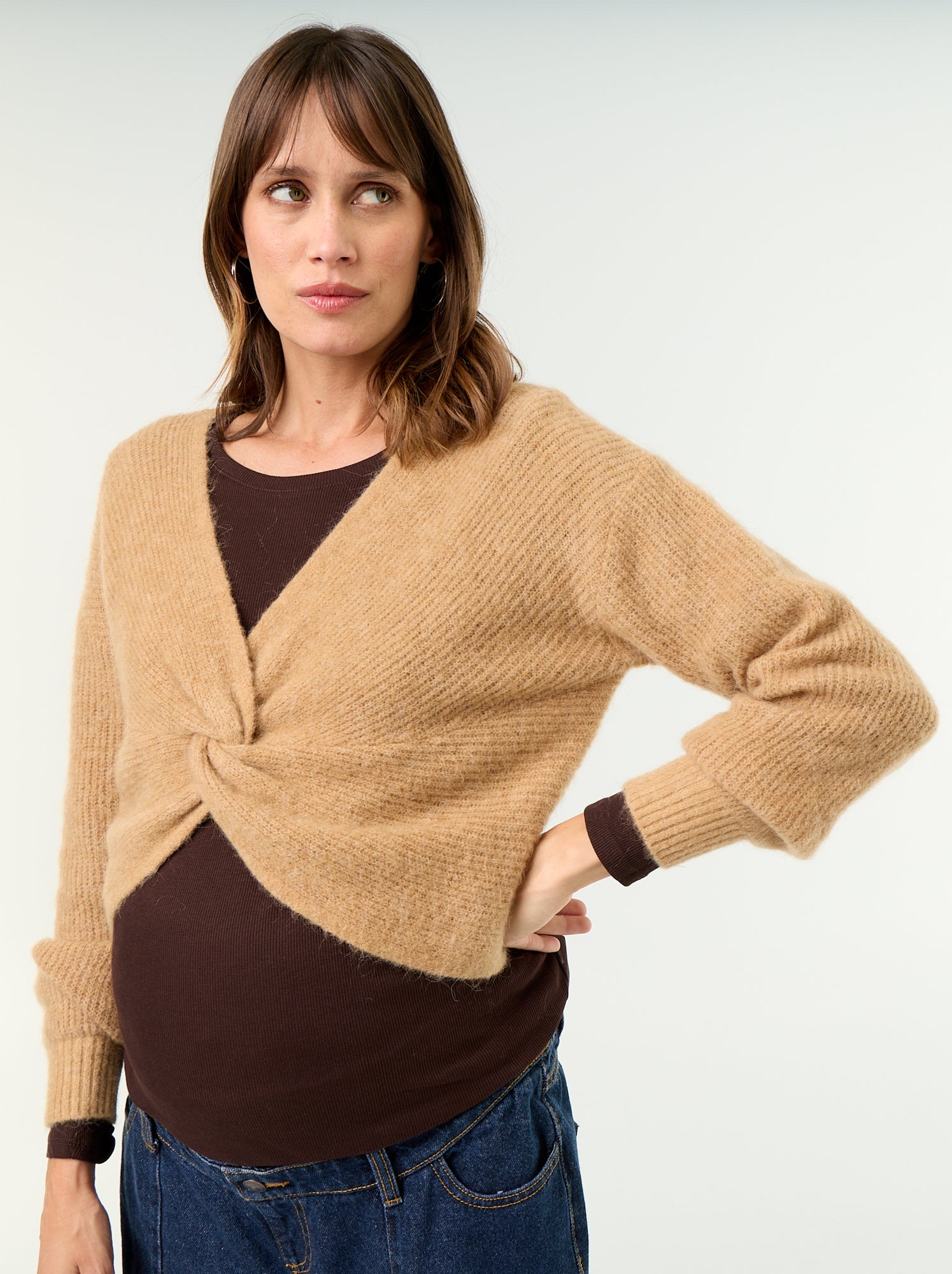Pull de maternité cropped twisté - Taupe