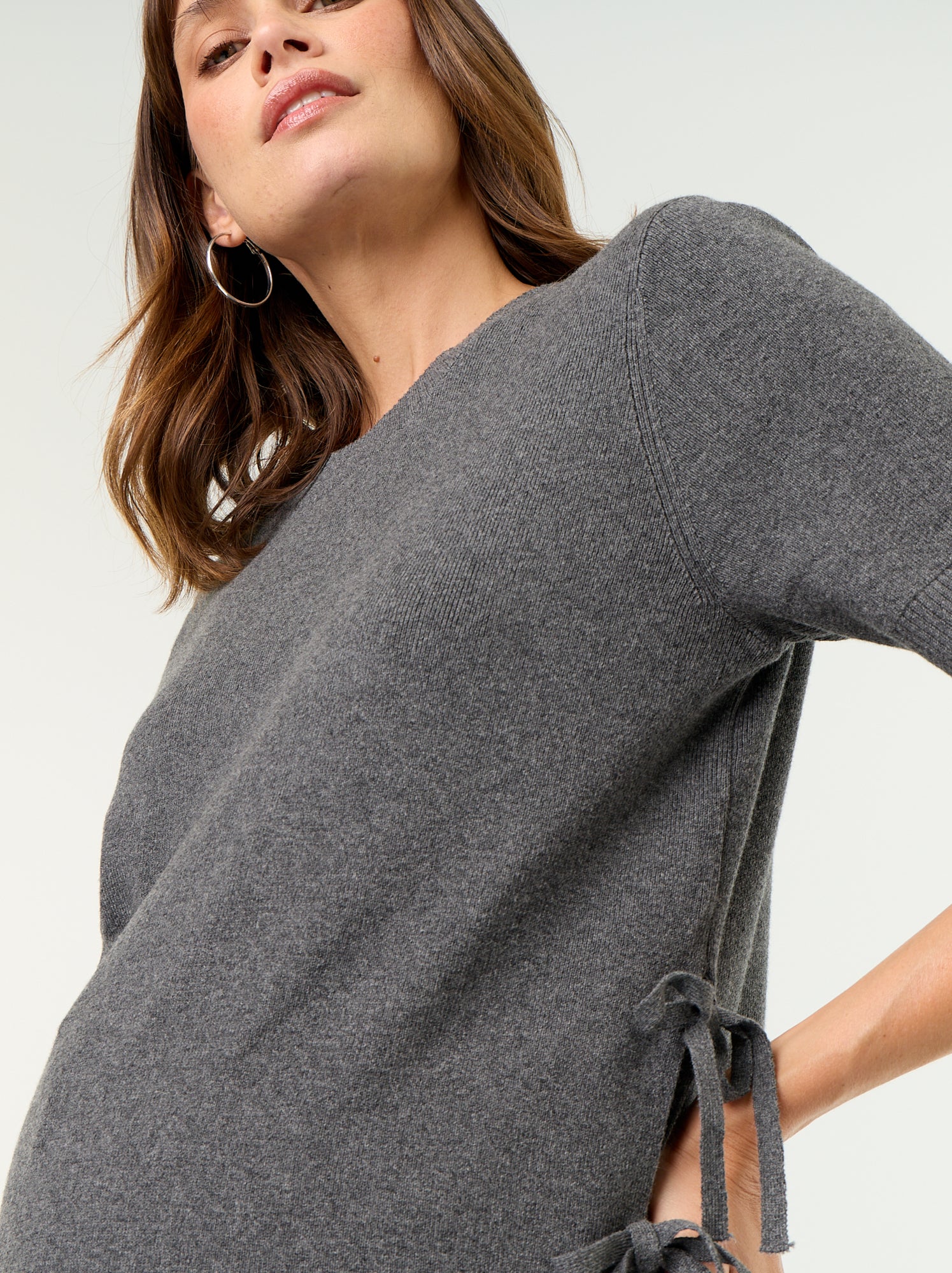 Pull de maternité manches courtes avec fentes lacées - Gris