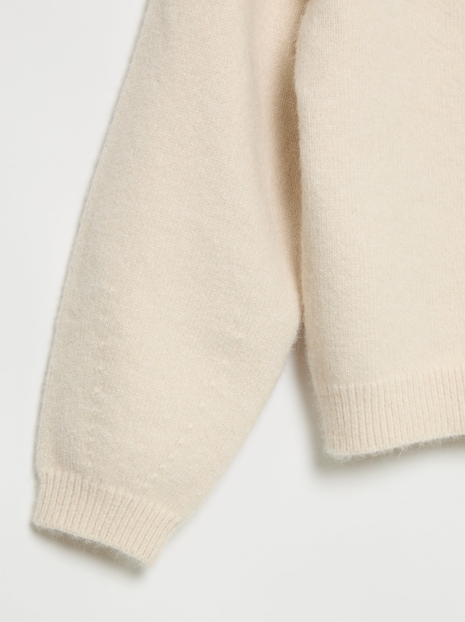 Pull en maille avec ouverture par nœuds - Blanc