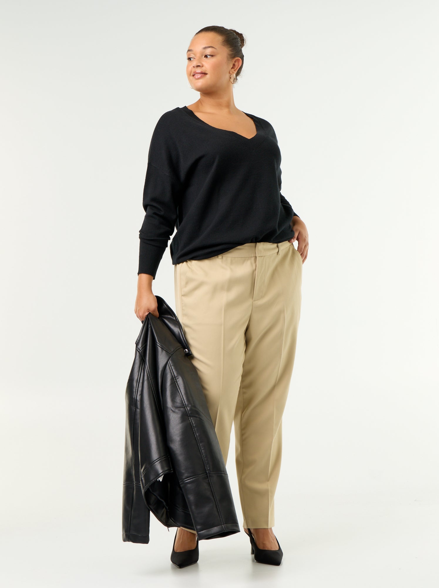 Pull en maille fine col V - Noir