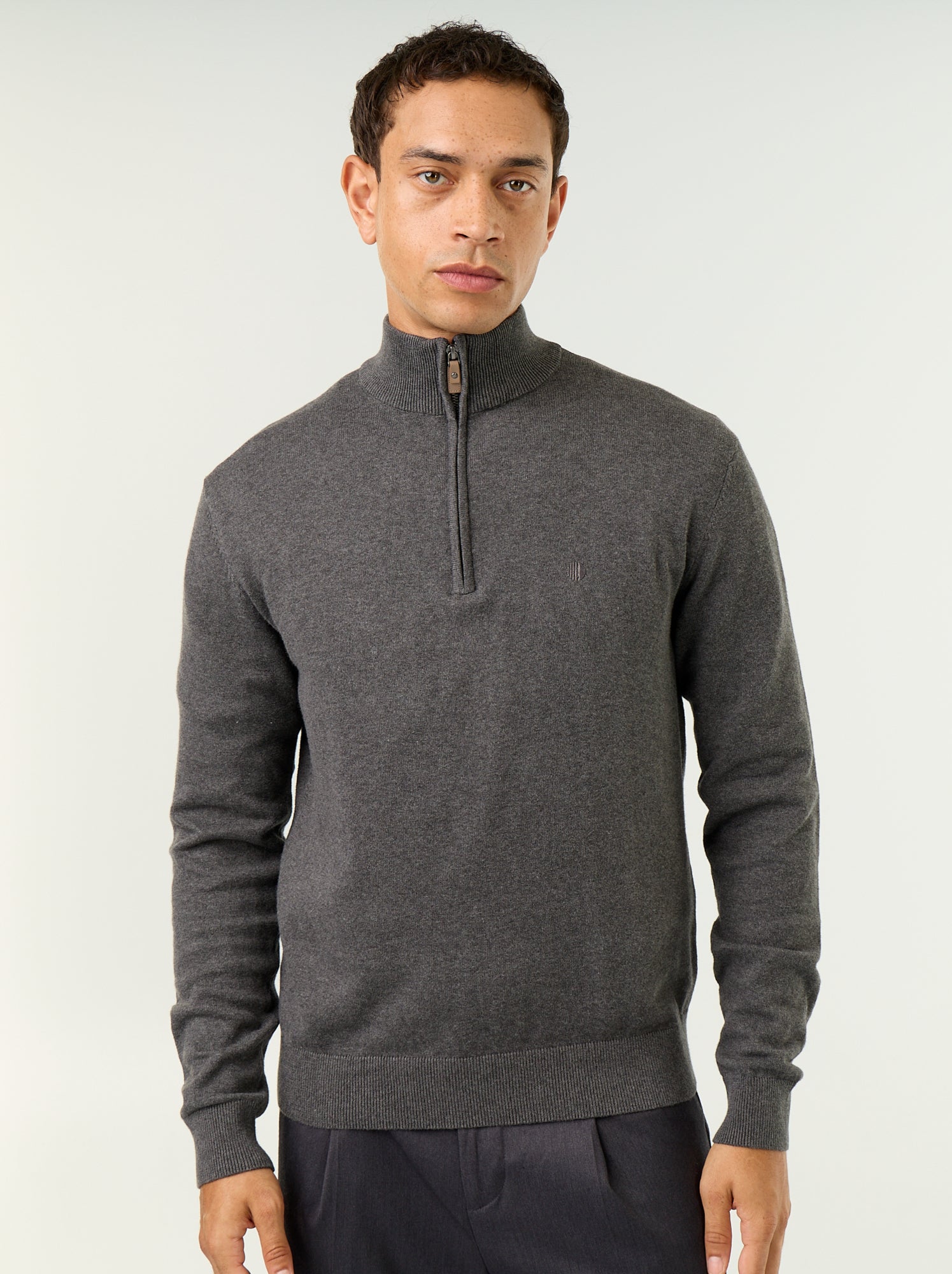 Pull en maille fine jauge avec col camionneur - Gris