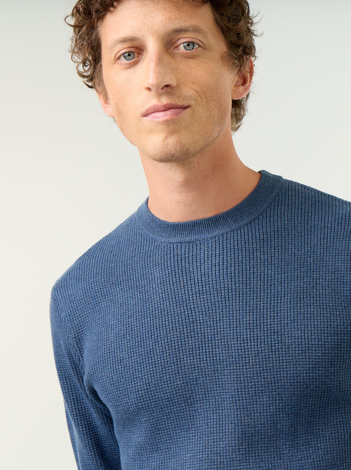 Pull en maille gaufrée à col rond - Bleu