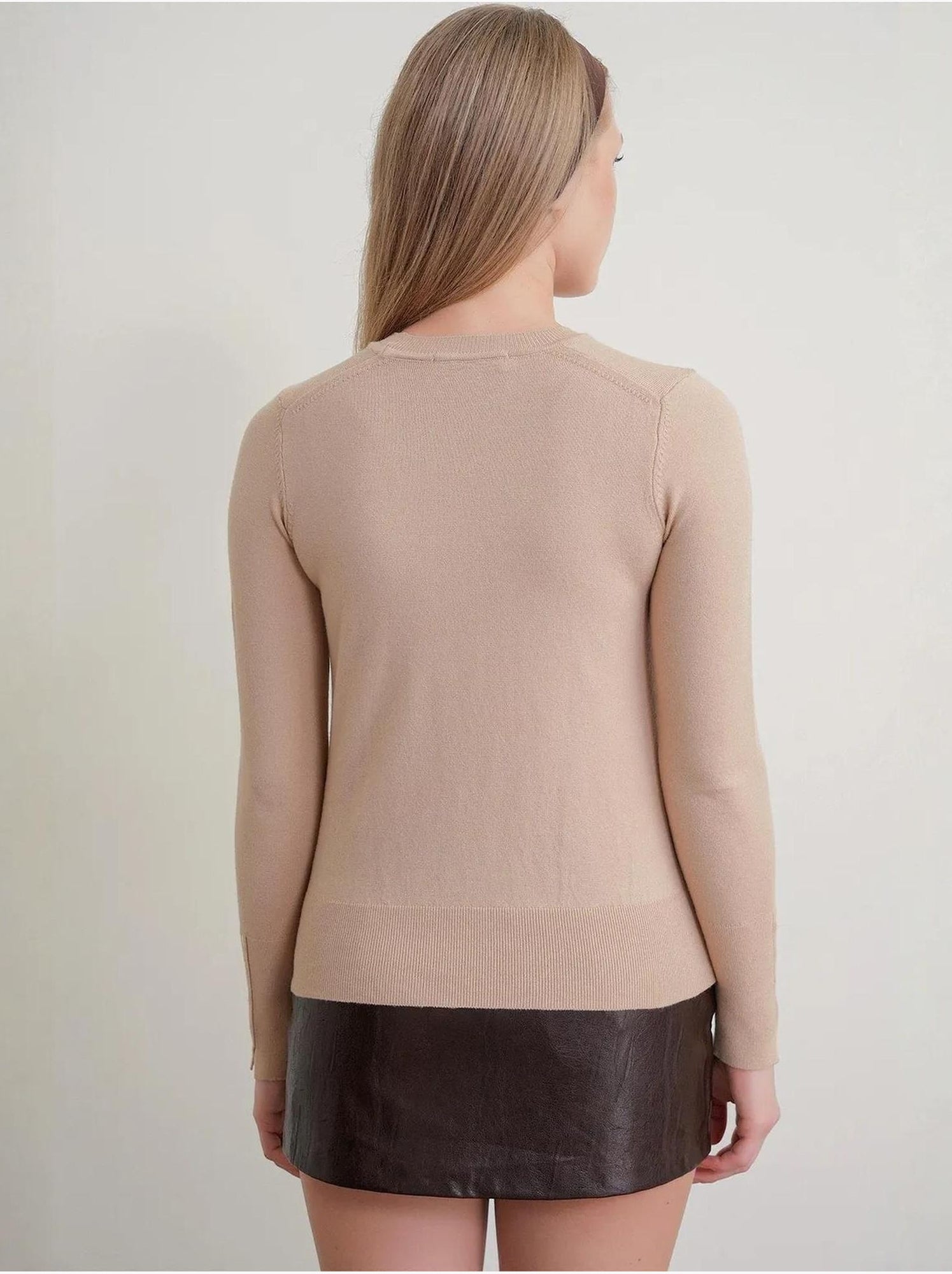 Pull en tricot à col rond et coupe slim mixray - Grège
