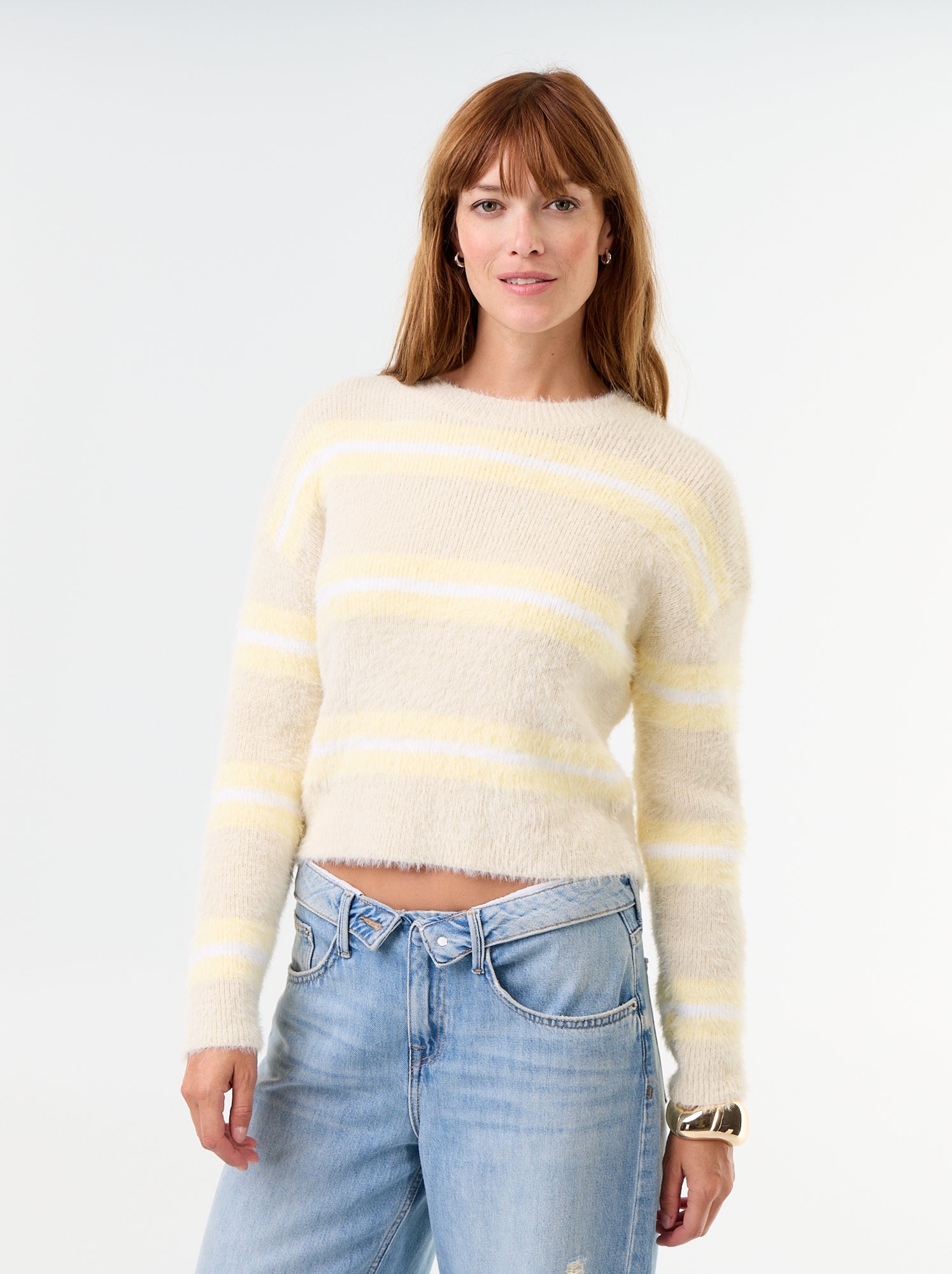 Pull poilu rayé à col rond - Beige