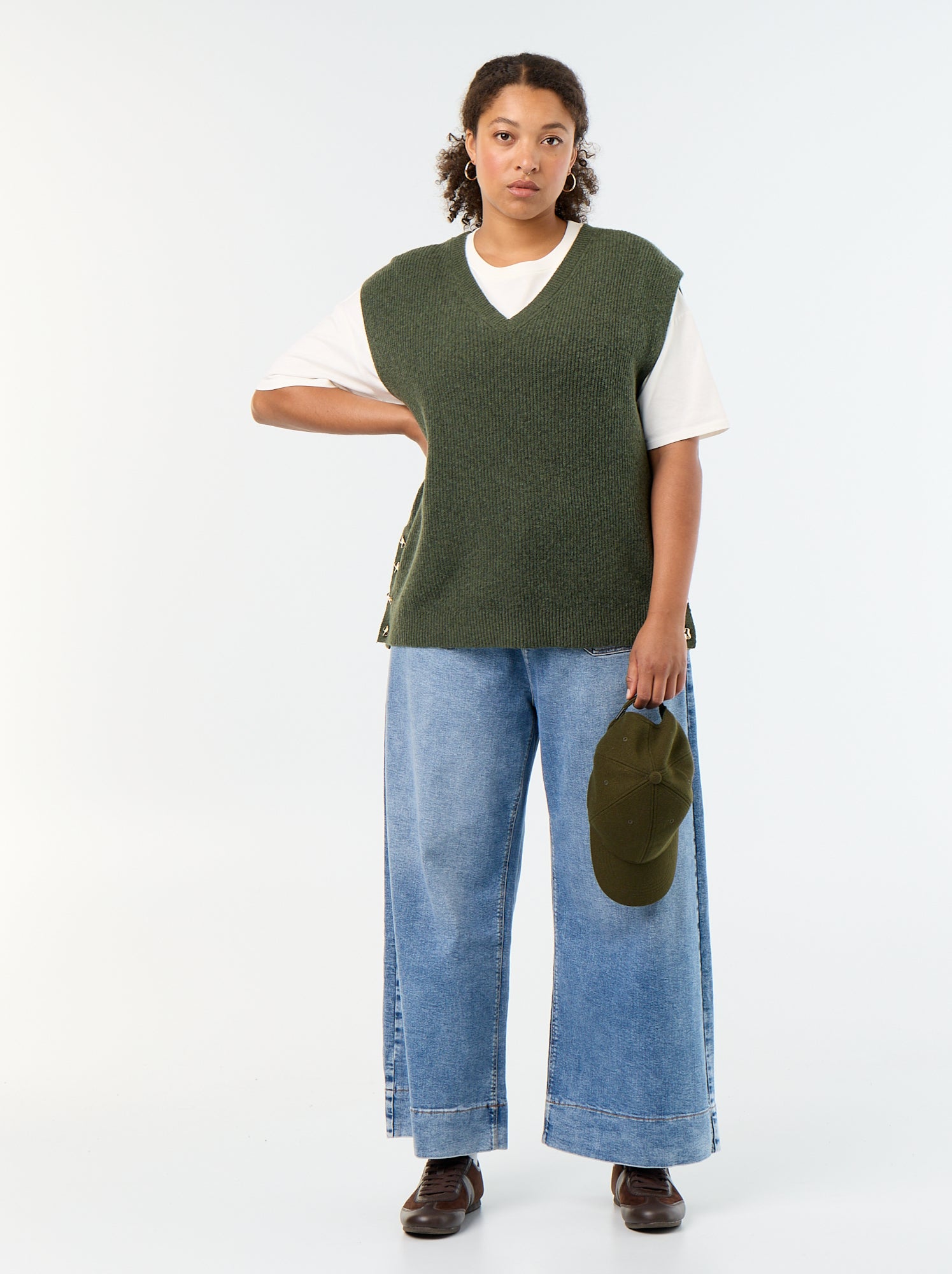 Pull sans manches avec bijoux fantaisies dorés - Vert