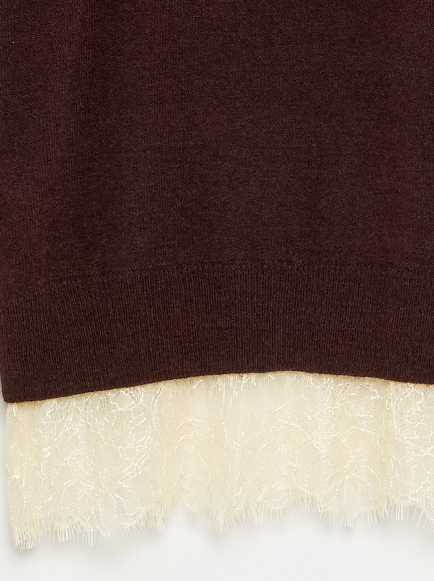 Pull uni en fine jauge avec base dentelle - Marron