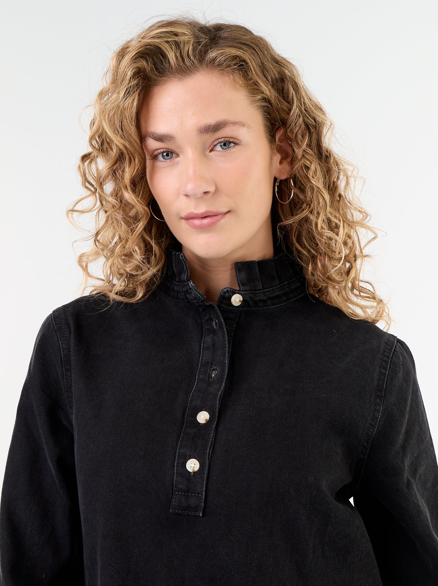 Robe à col frill en denim - Noir