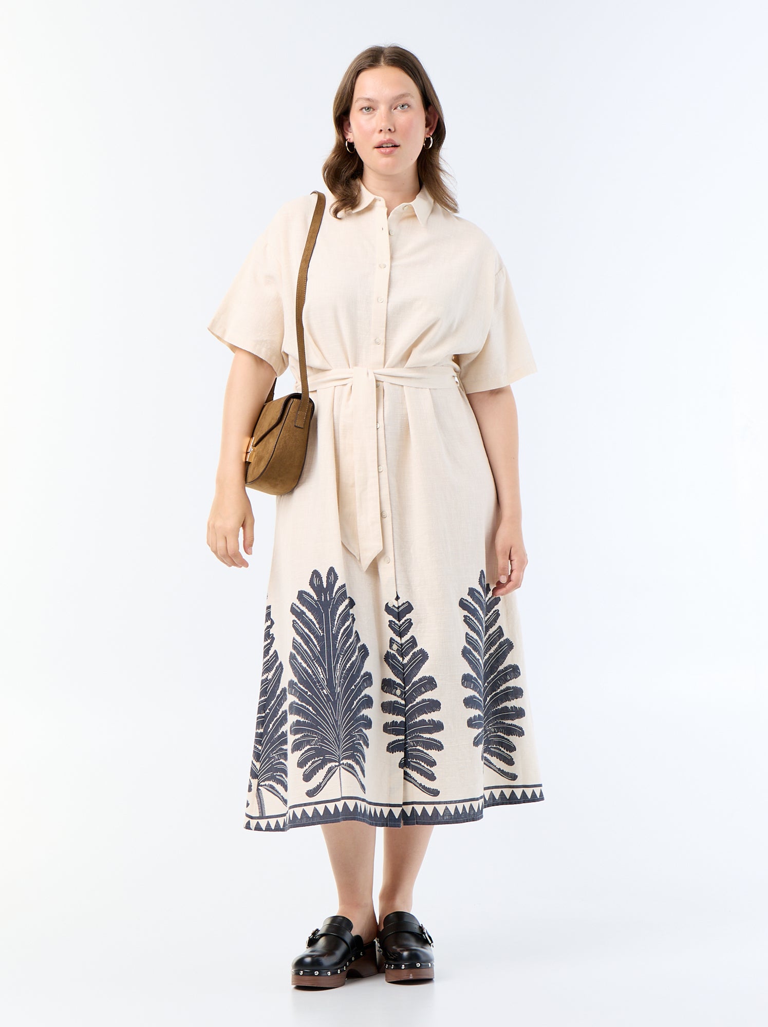 Robe chemise longue manches courtes - Beige
