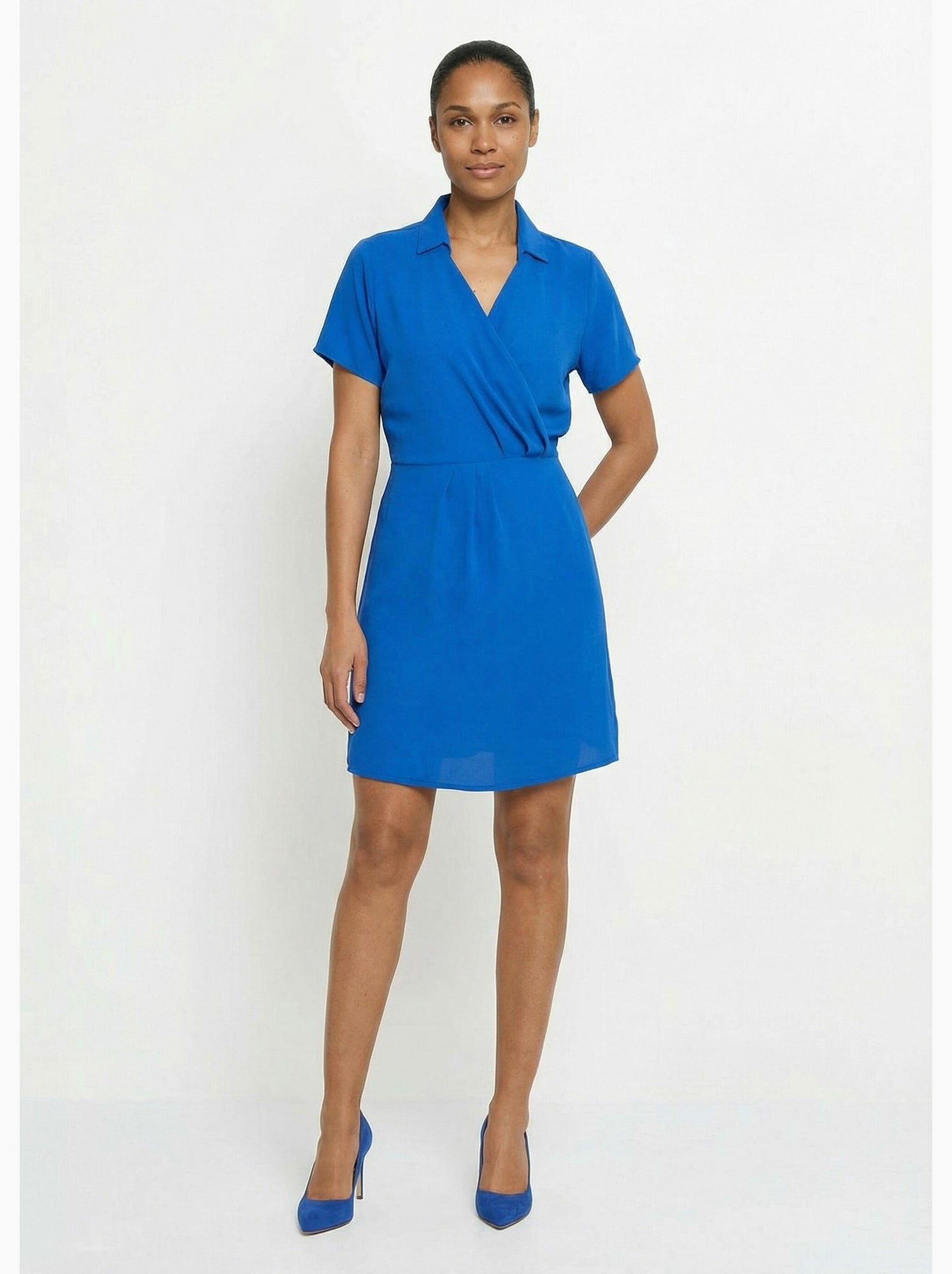 Robe col v manches courtes, essentiel - afibel - Bleu électrique