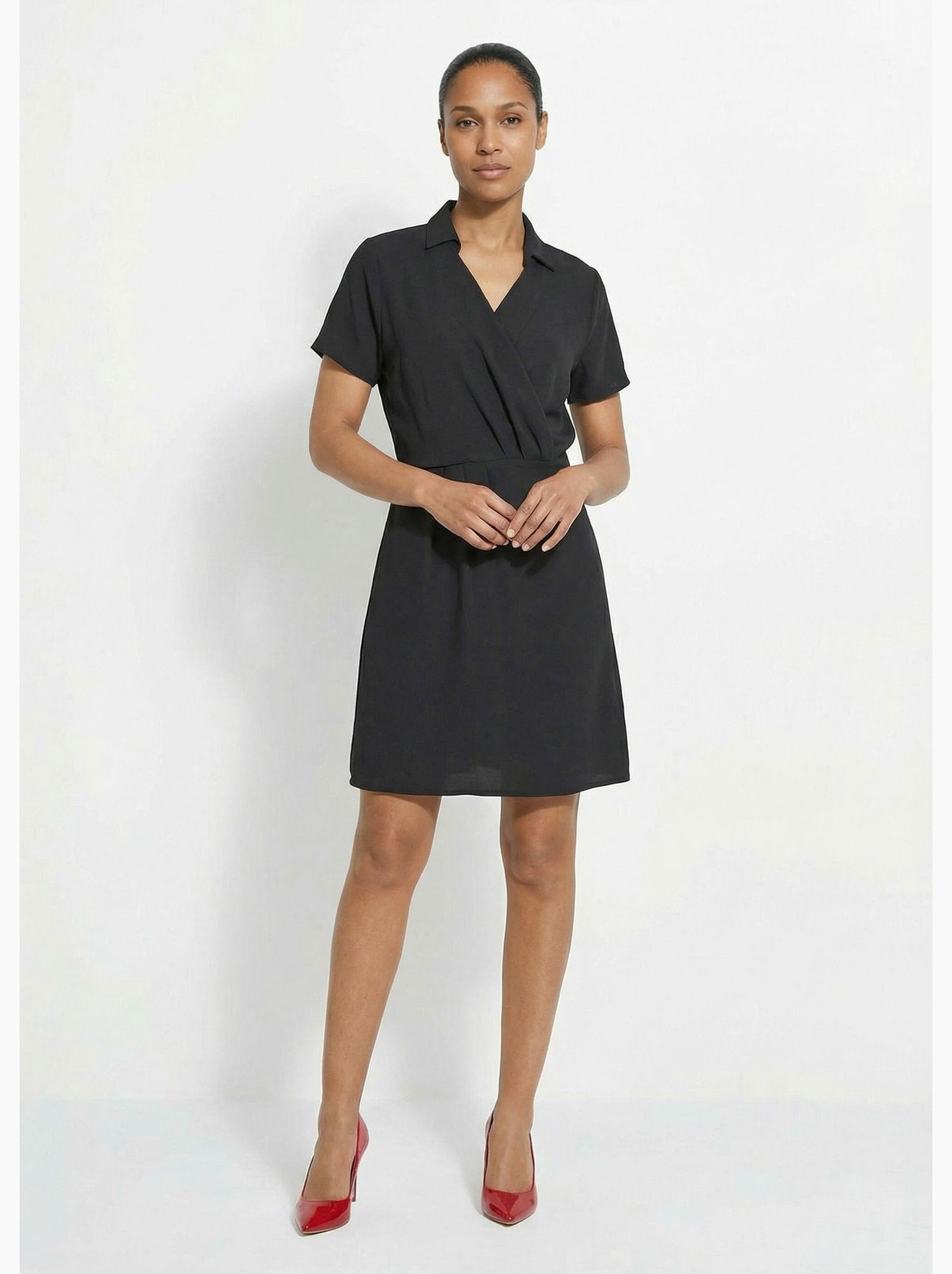 Robe col v manches courtes, essentiel - afibel - Noir