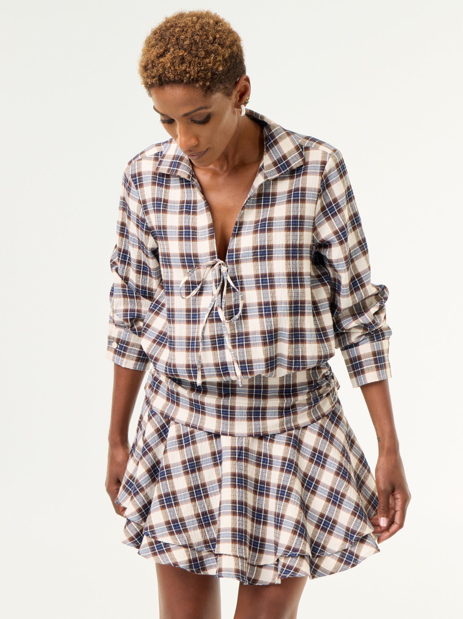 Robe courte à carreaux avec col chemise - Beige