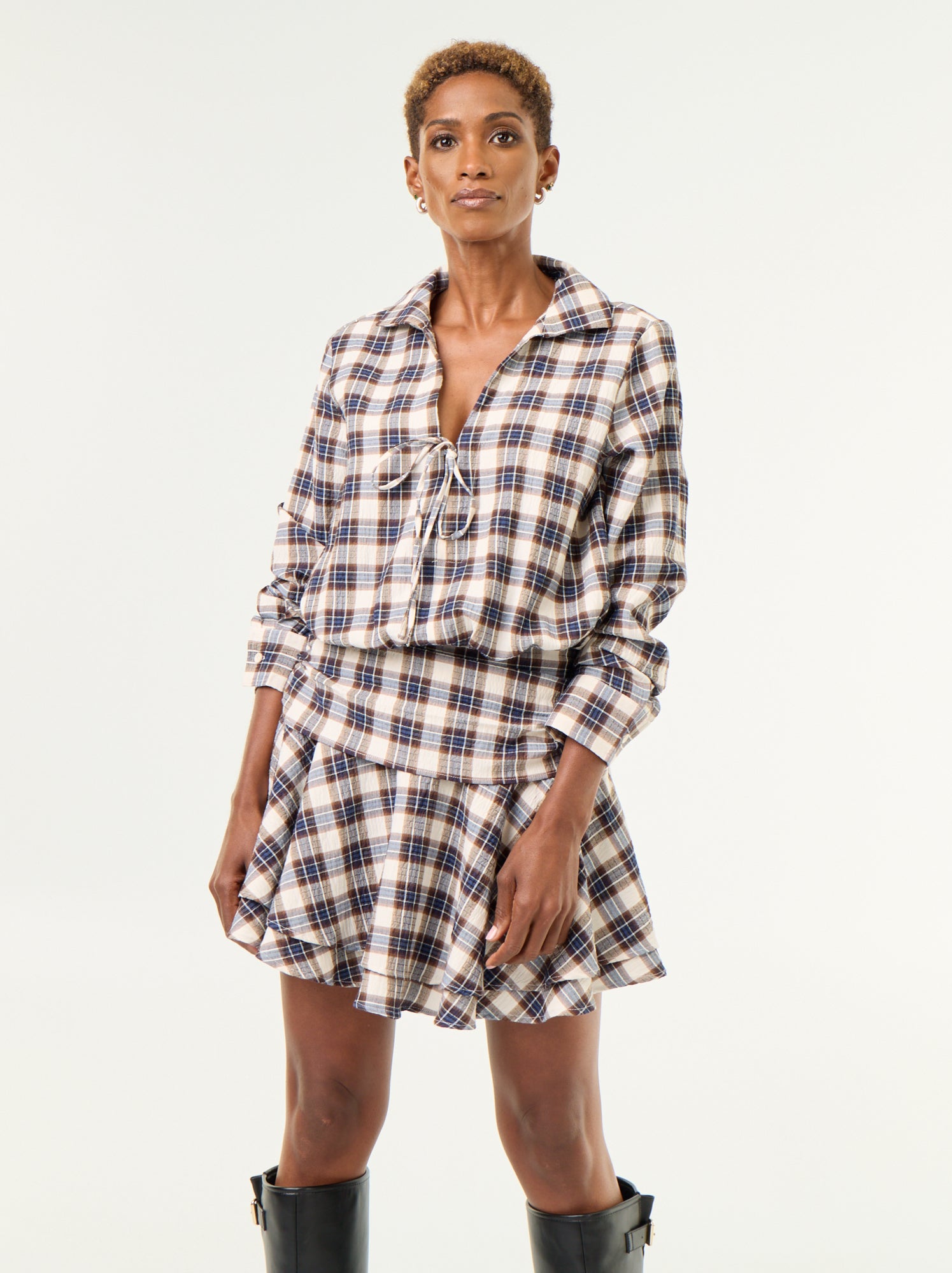 Robe courte à carreaux avec col chemise - Beige