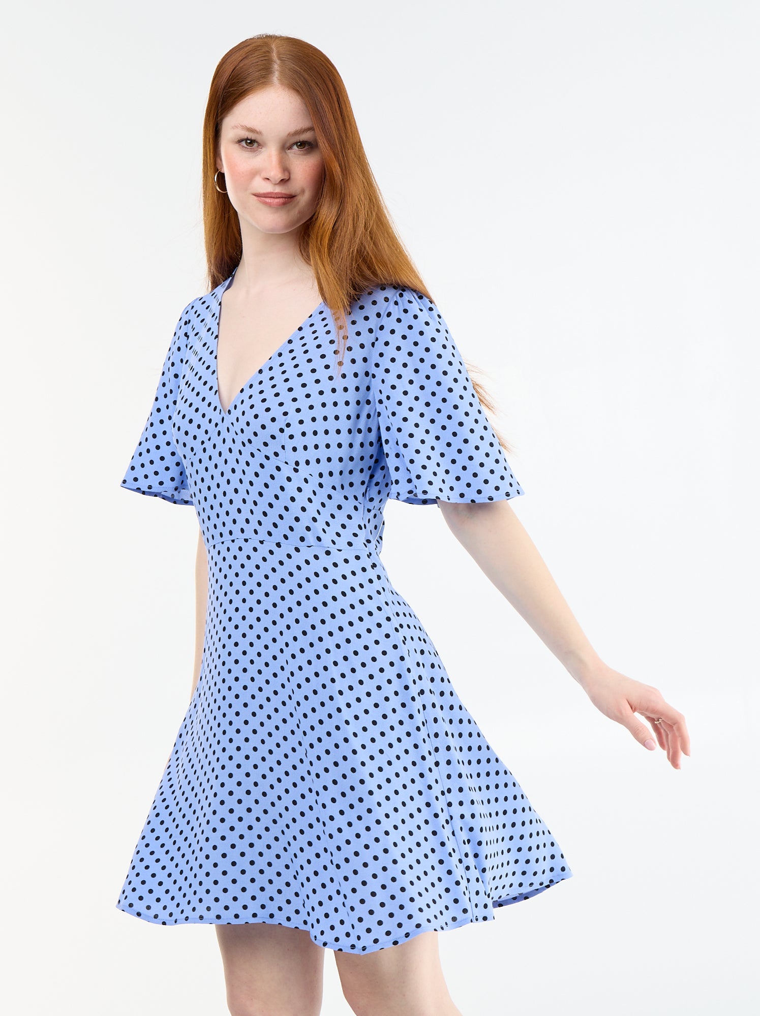 Robe courte à manches courtes avec motif à pois - Bleu