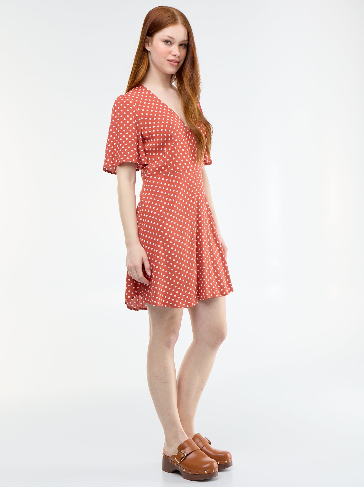 Robe courte à manches courtes avec motif à pois - Rouge