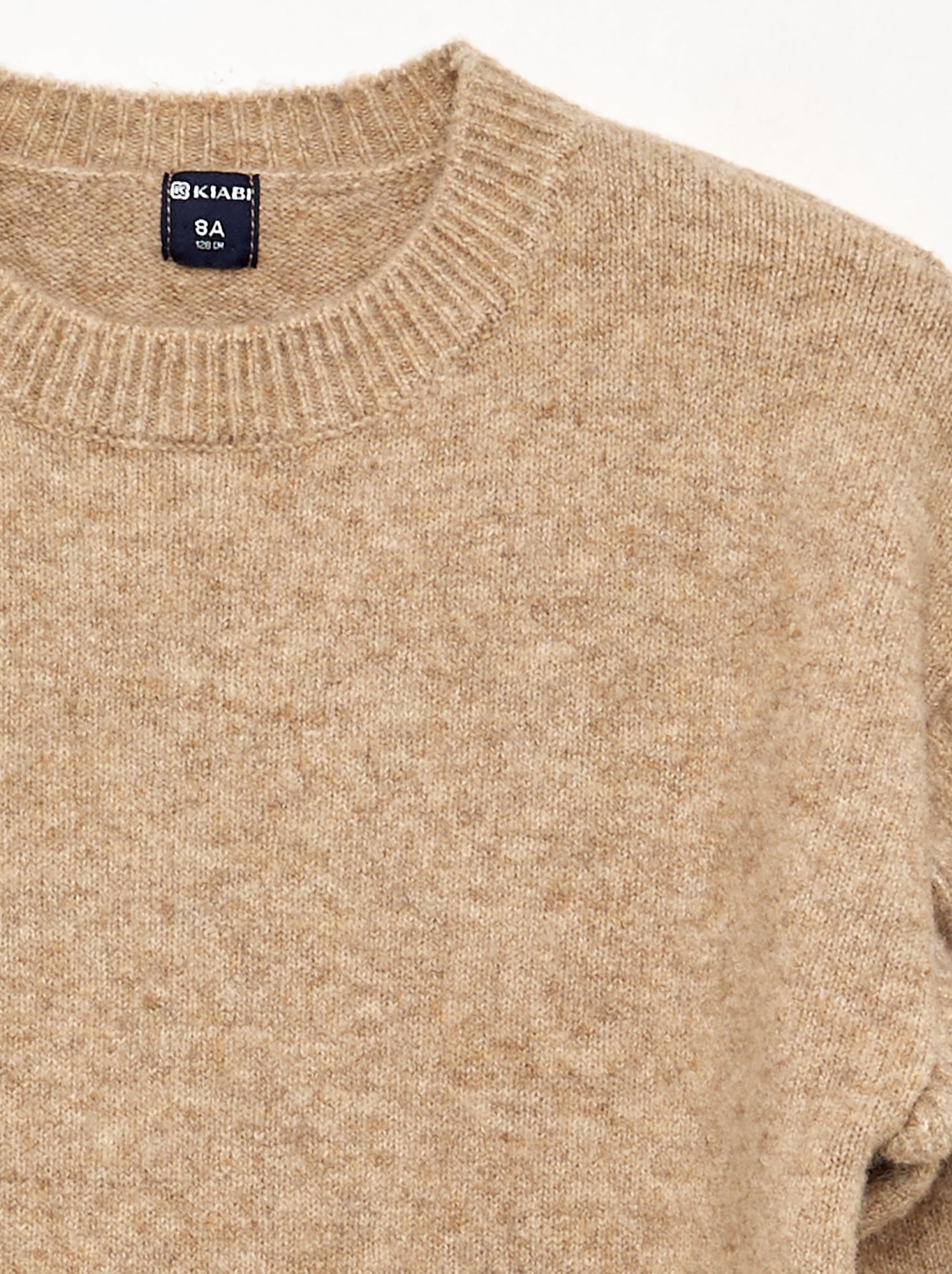 Robe en tricot avec épaules volantées - Beige