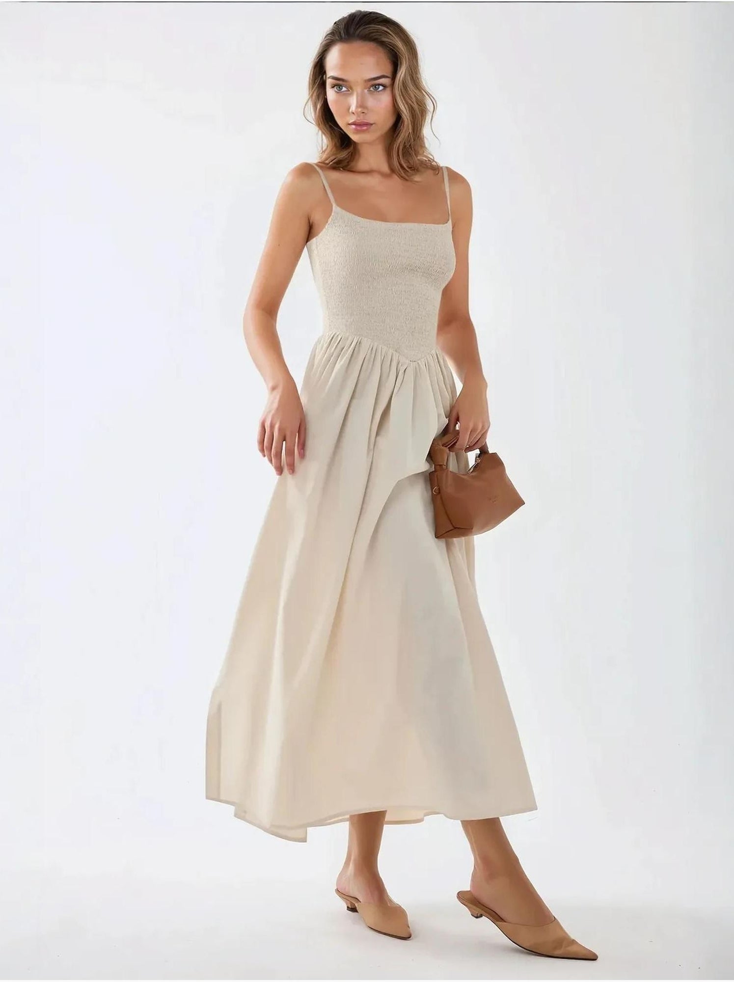 Robe longue à col carré et coupe a - Beige