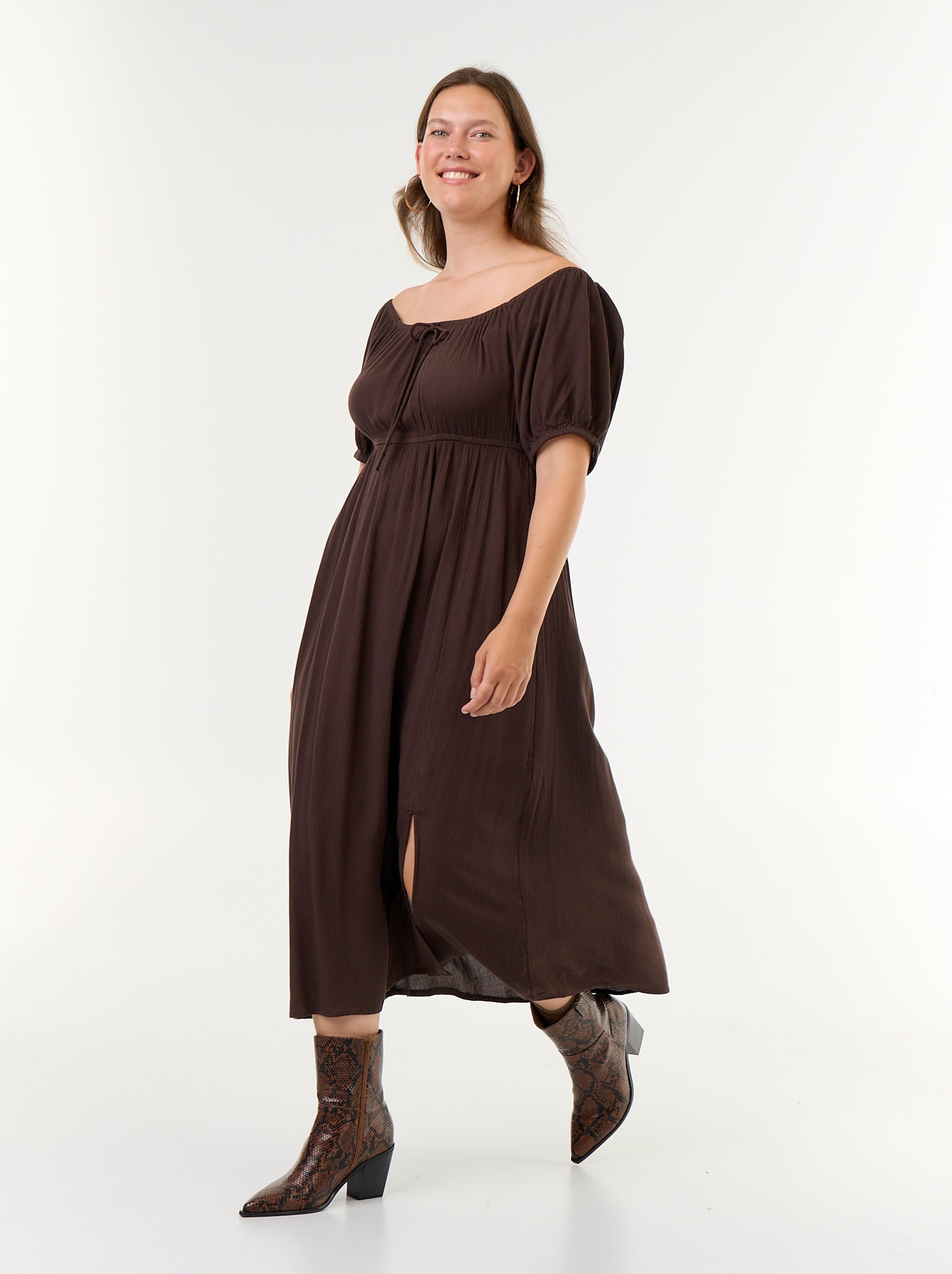 Robe longue avec col bardot - Marron