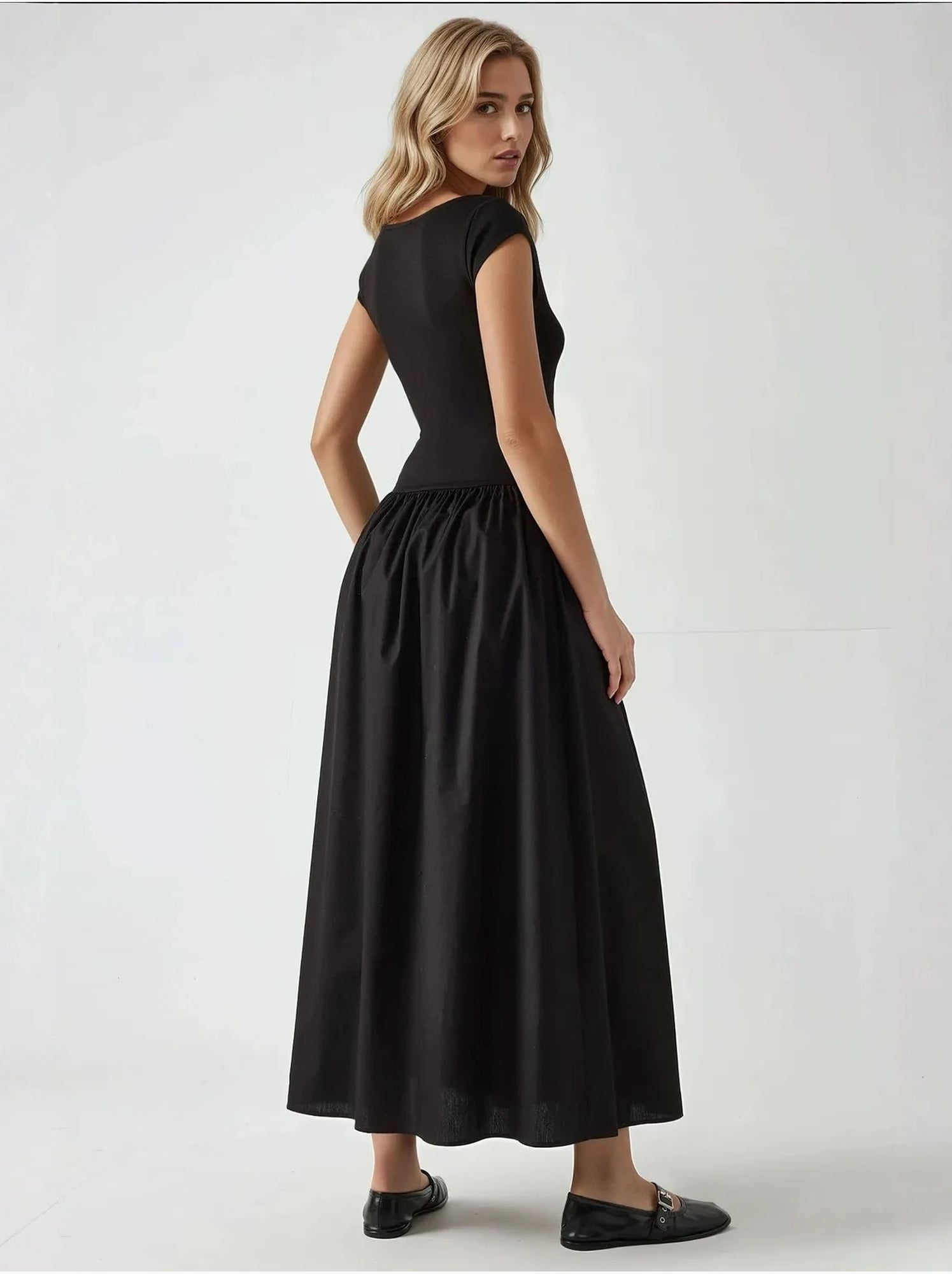 Robe longue coupe A à col bateau - Noir