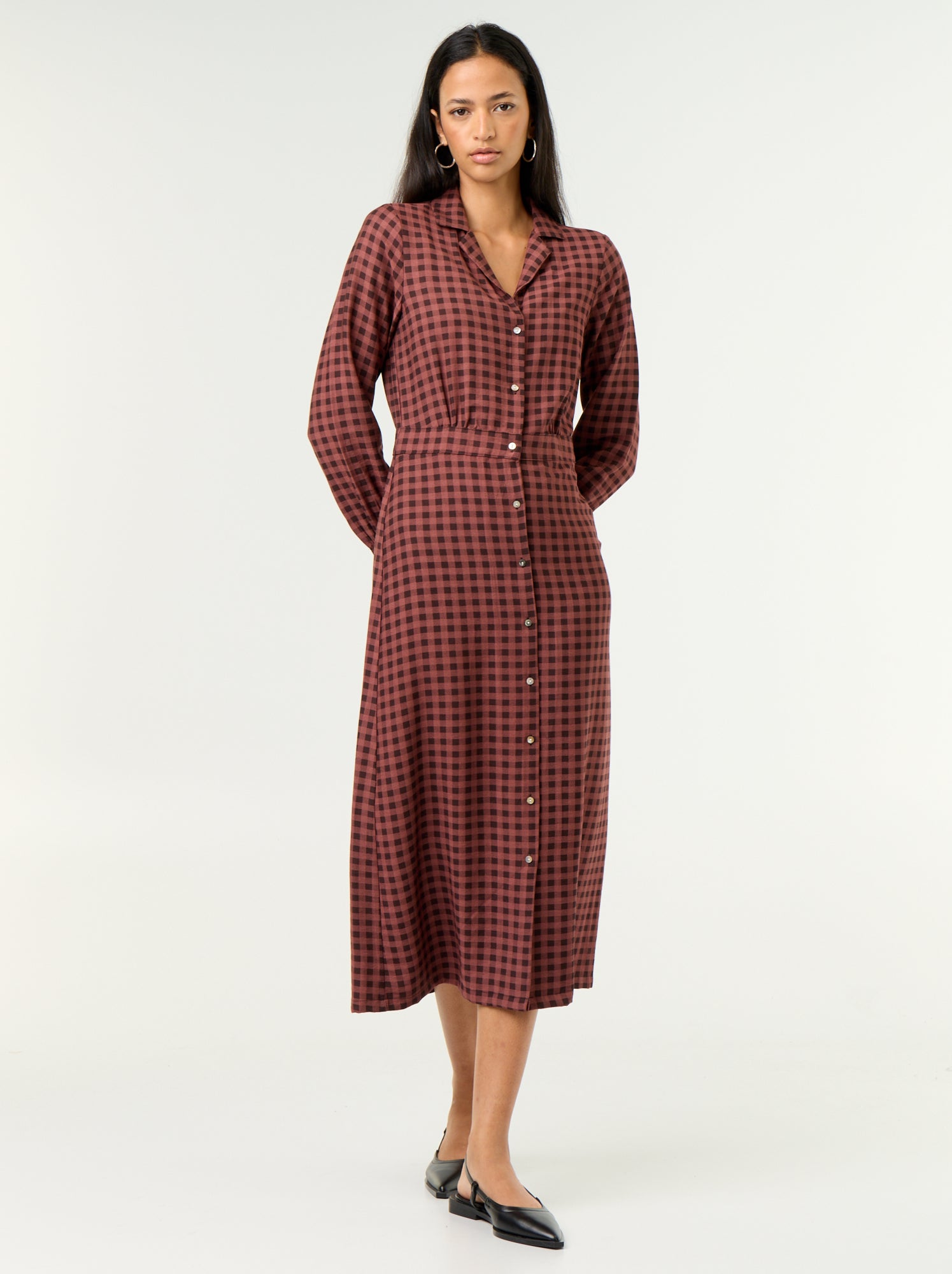 Robe longue coupe chemise - Marron (GBQ30_3)