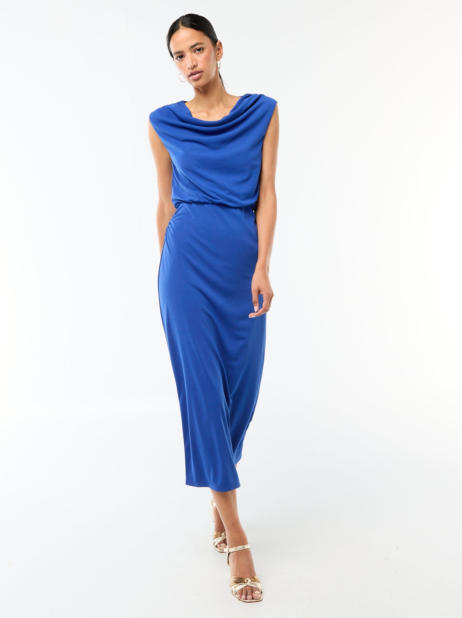 Robe longue drapée avec col bénitier - Bleu (FWI87_2)