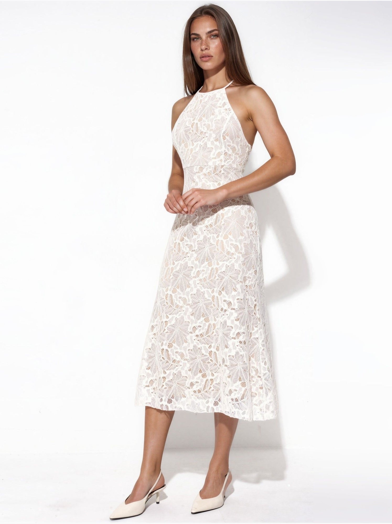 Robe longue en dentelle à col halter - Ecru