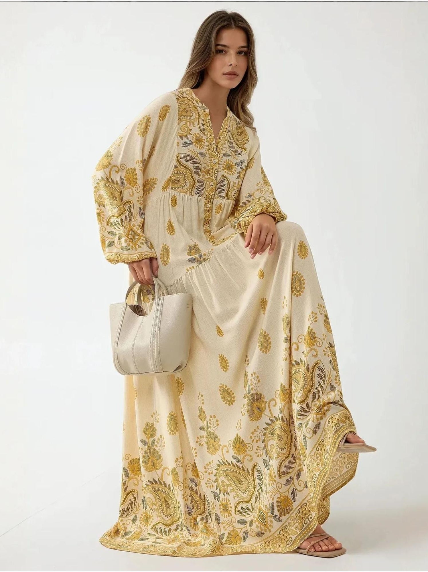 Robe longue imprimée à col en v et détails boutonnés - Jaune citron