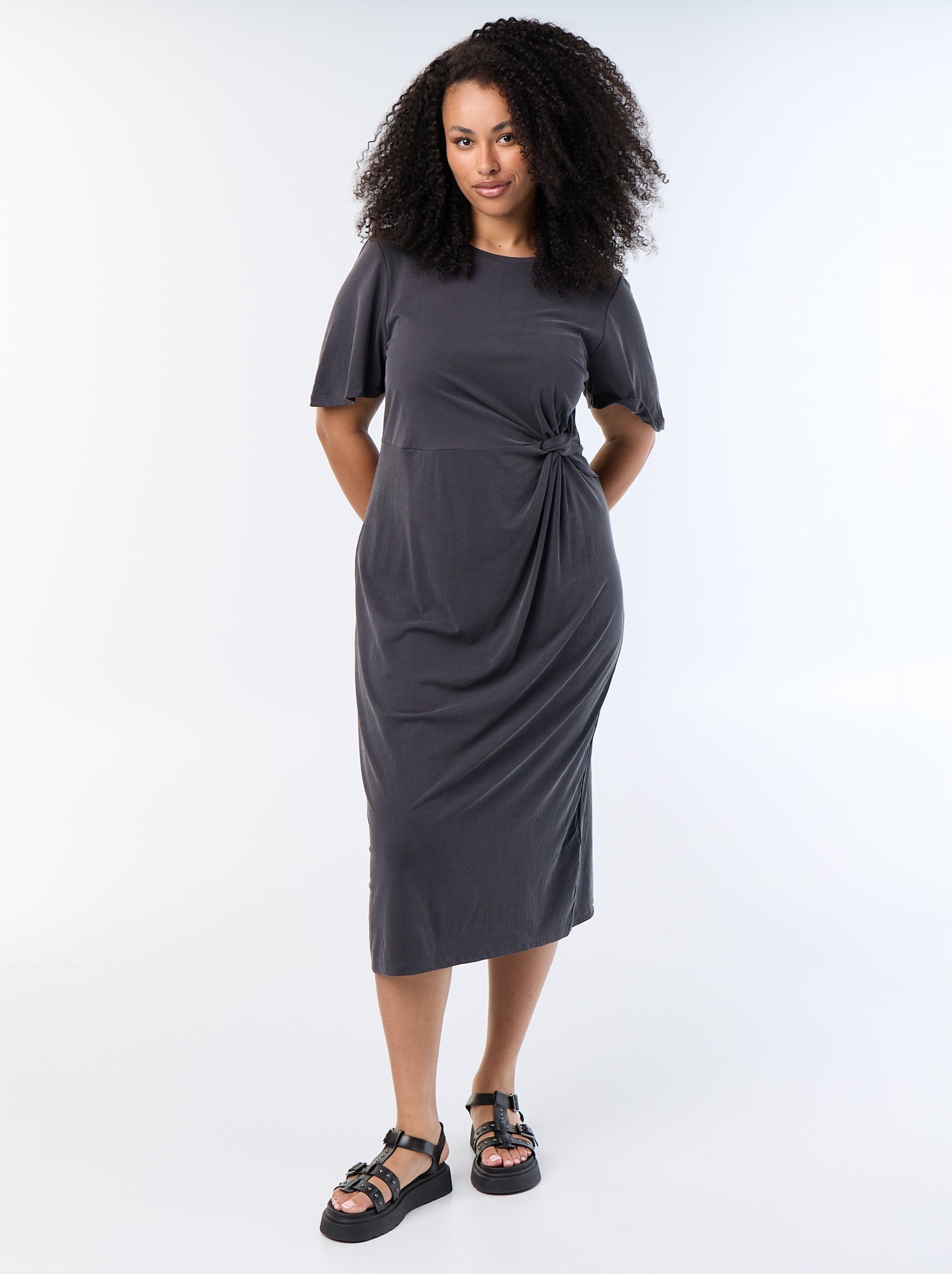 Robe longue unie avec nœud devant - Noir