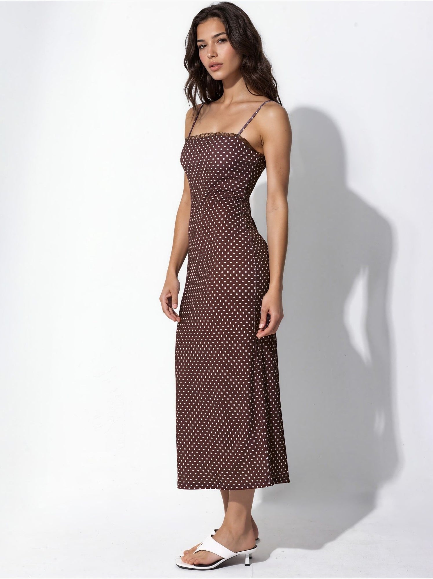 Robe midi moulante à pois et col en U - Multicolore