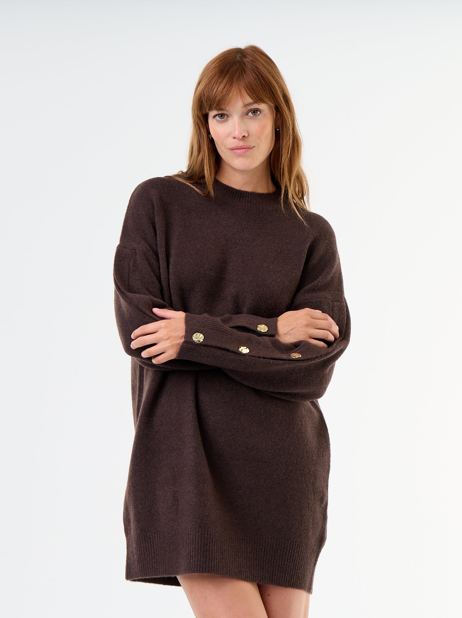 Robe pull avec boutons martelés - Marron