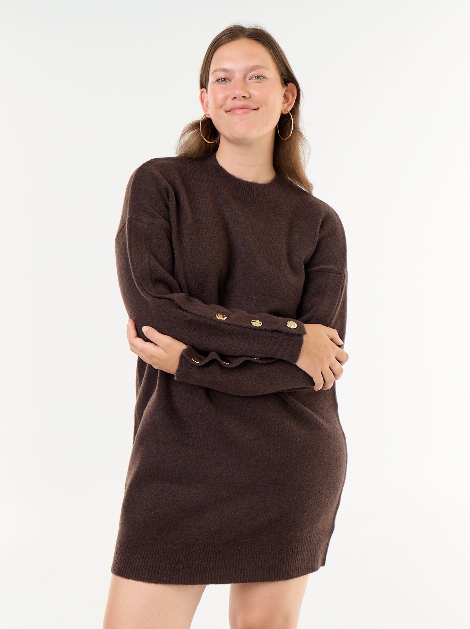 Robe pull avec manches boutonnées - Marron (GJO63_2)