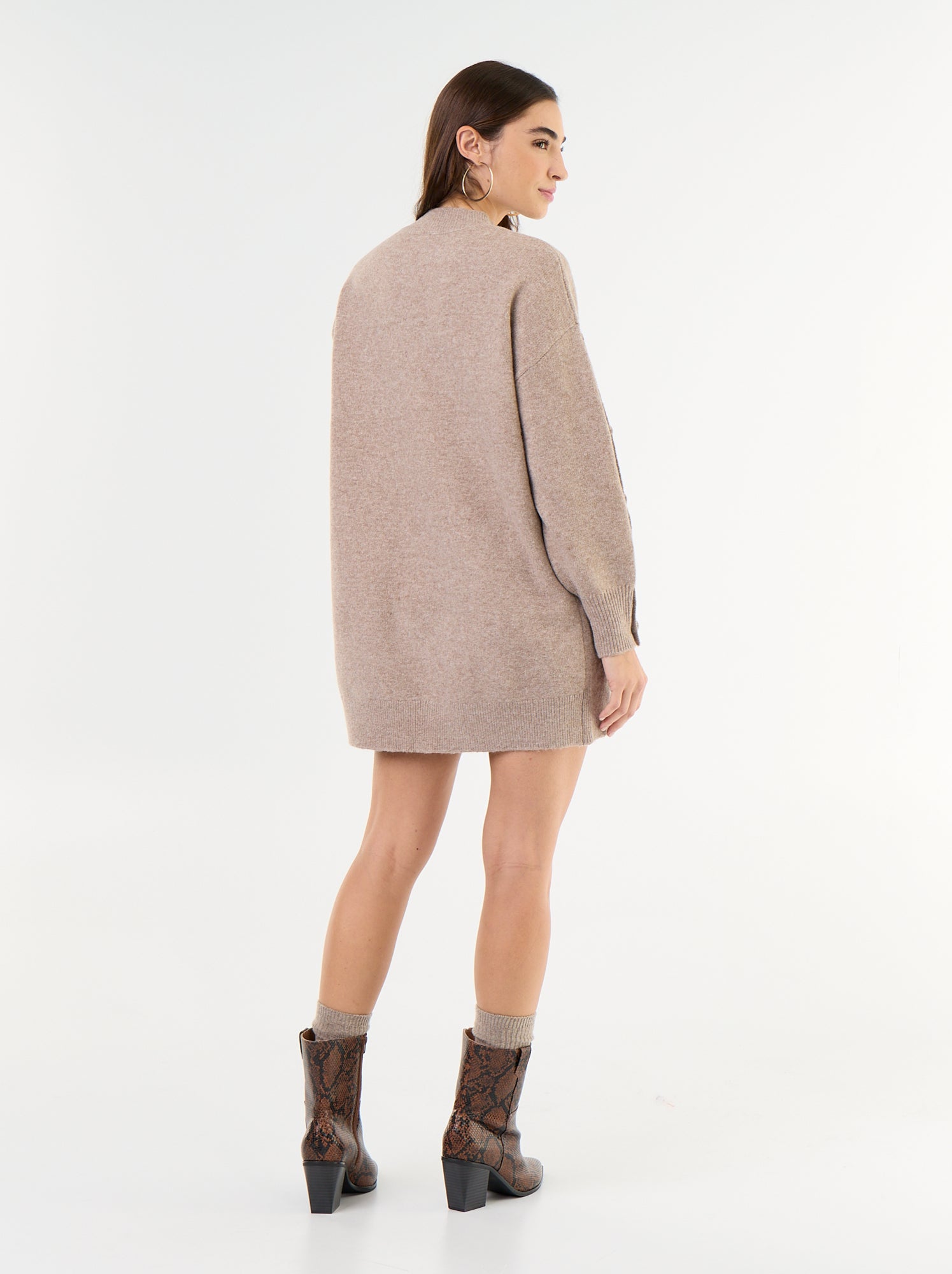 Robe pull courte avec manches boutonnées - Beige