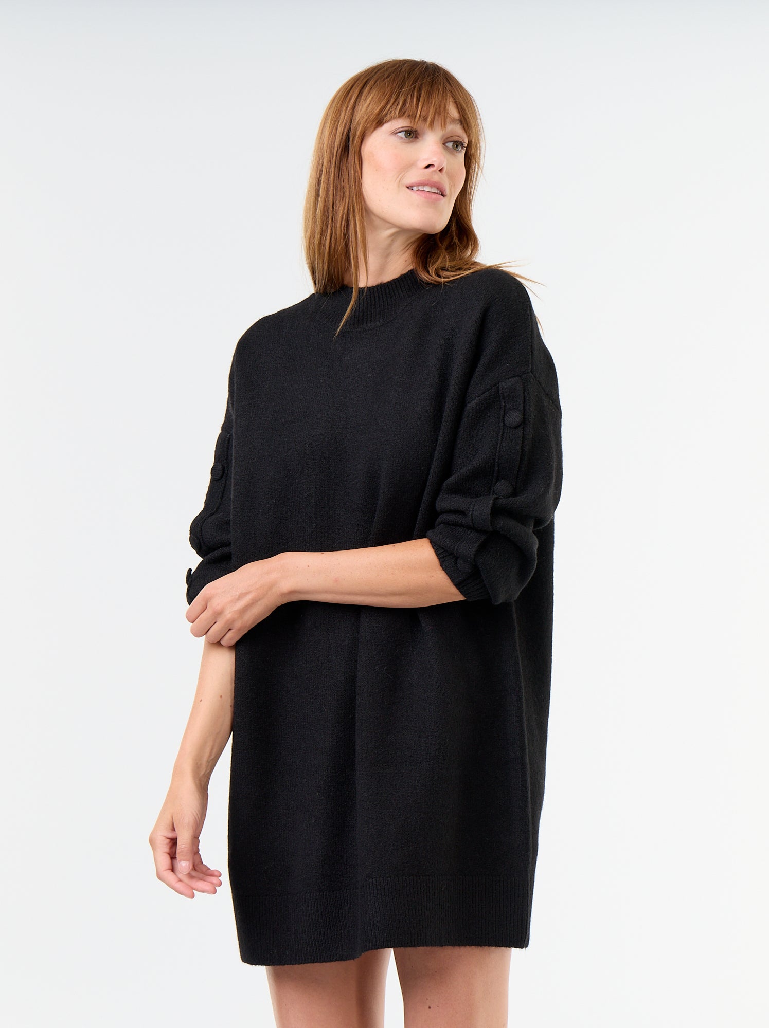 Robe pull courte avec manches boutonnées - Noir