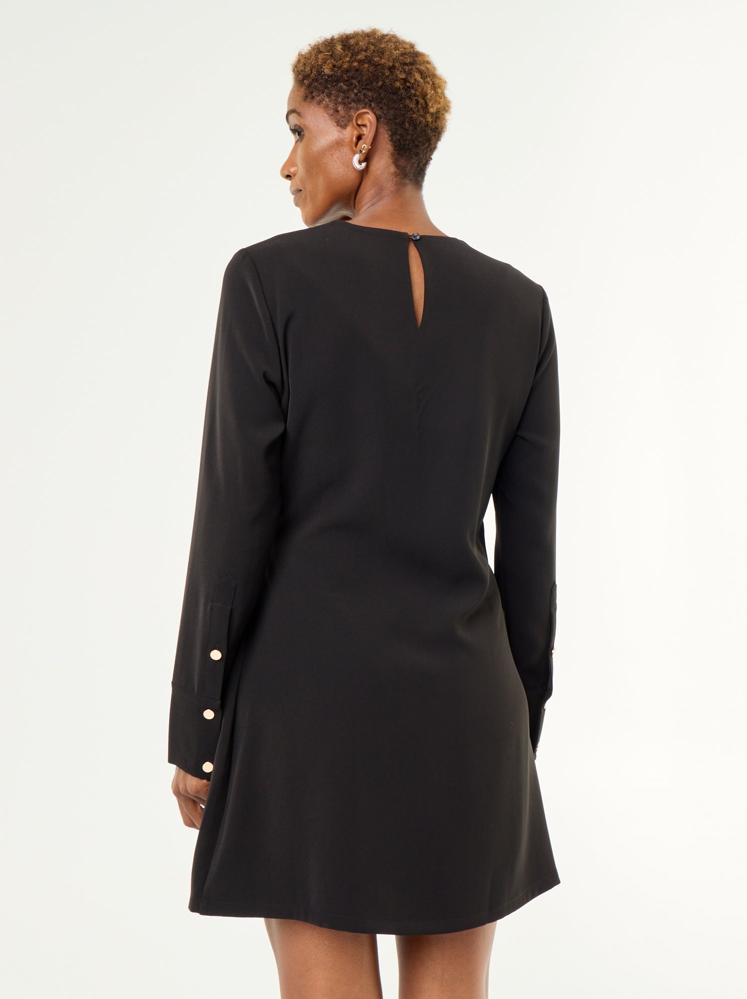 Robe unie avec détails dorés - Noir