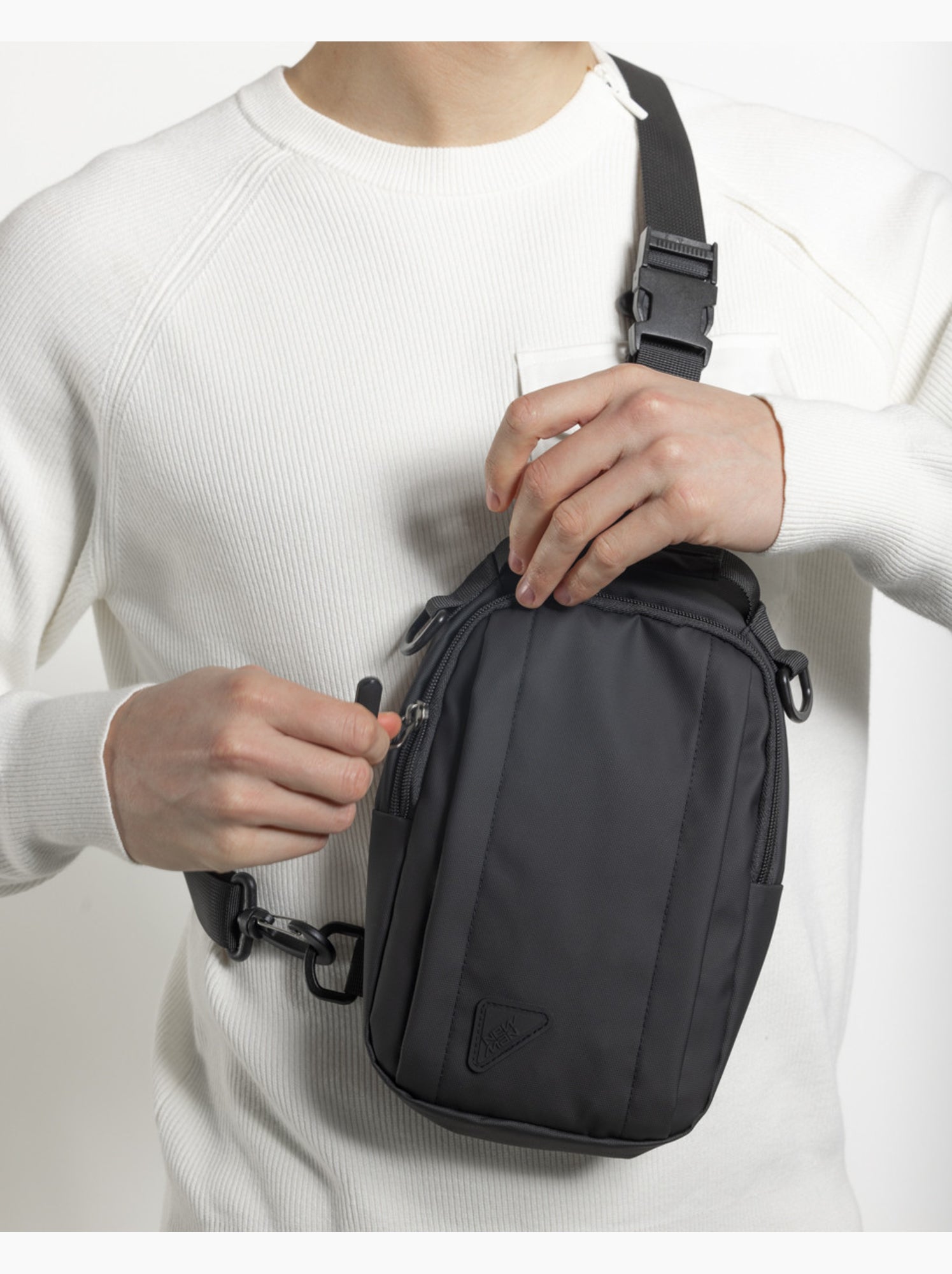 Sacoche 48h ajustable   - new man - Noir