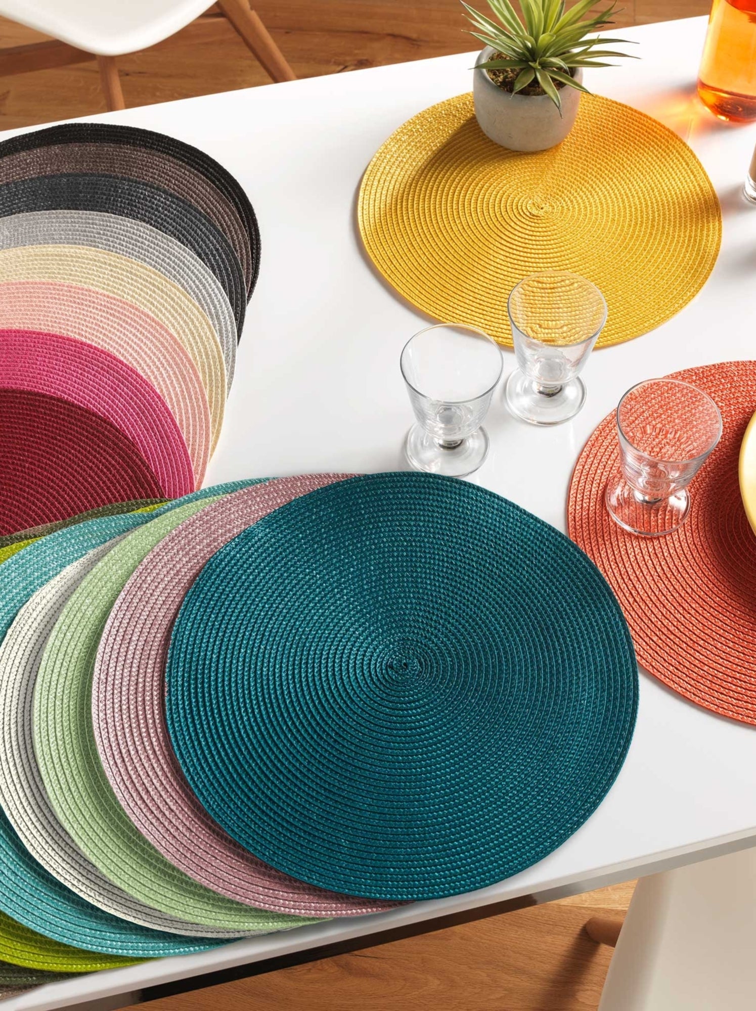 Set de table rond et coloré - Vert d'eau