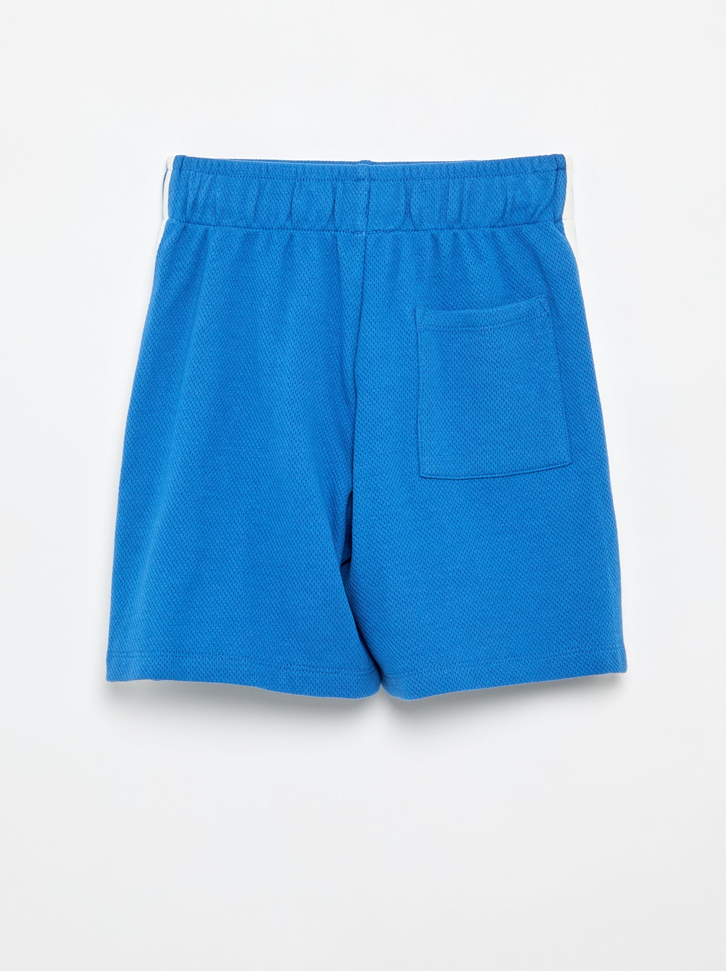 Short ample avec lignes contrastées sur les côtés - Bleu