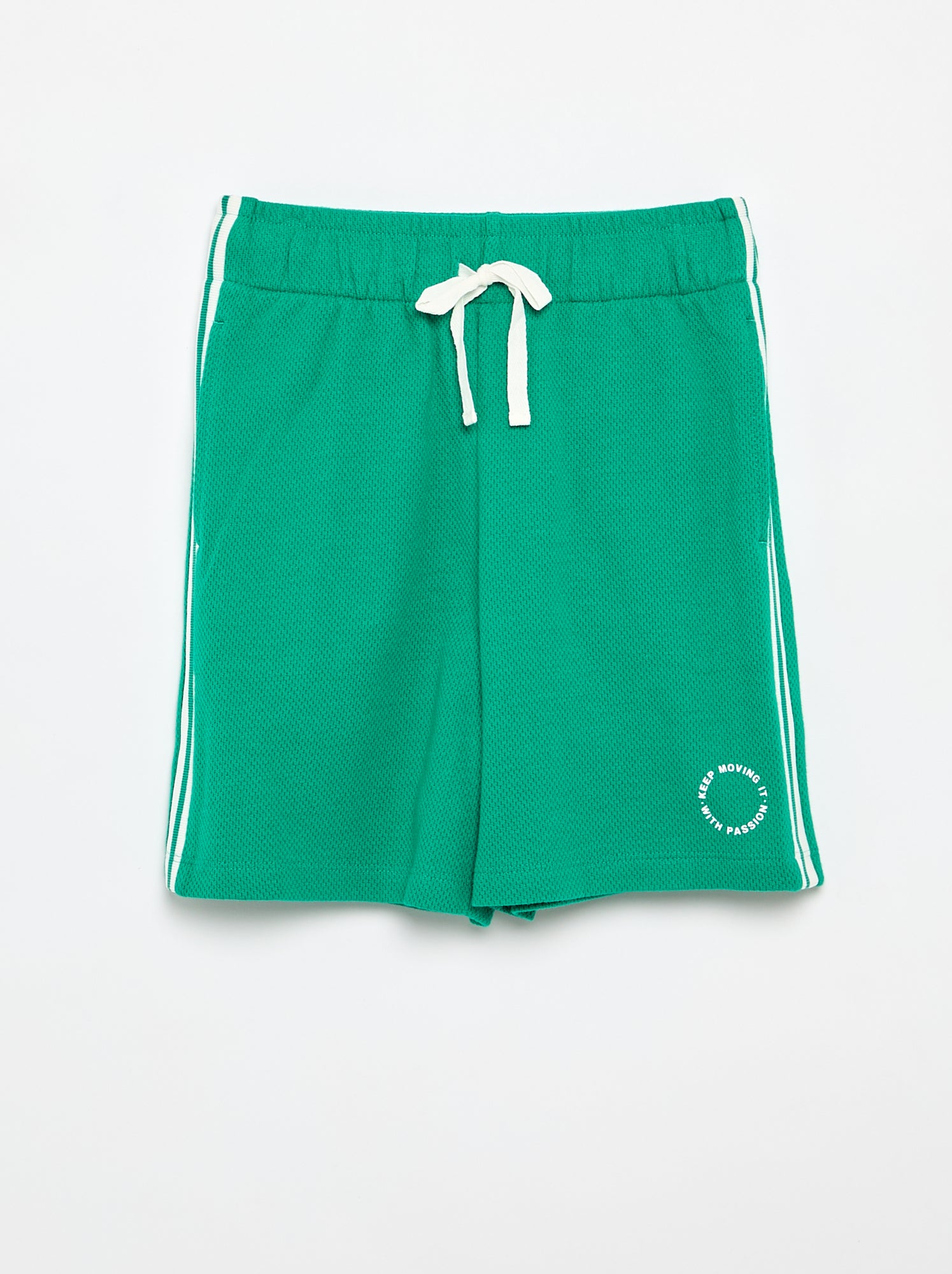 Short ample avec lignes contrastées sur les côtés - Vert