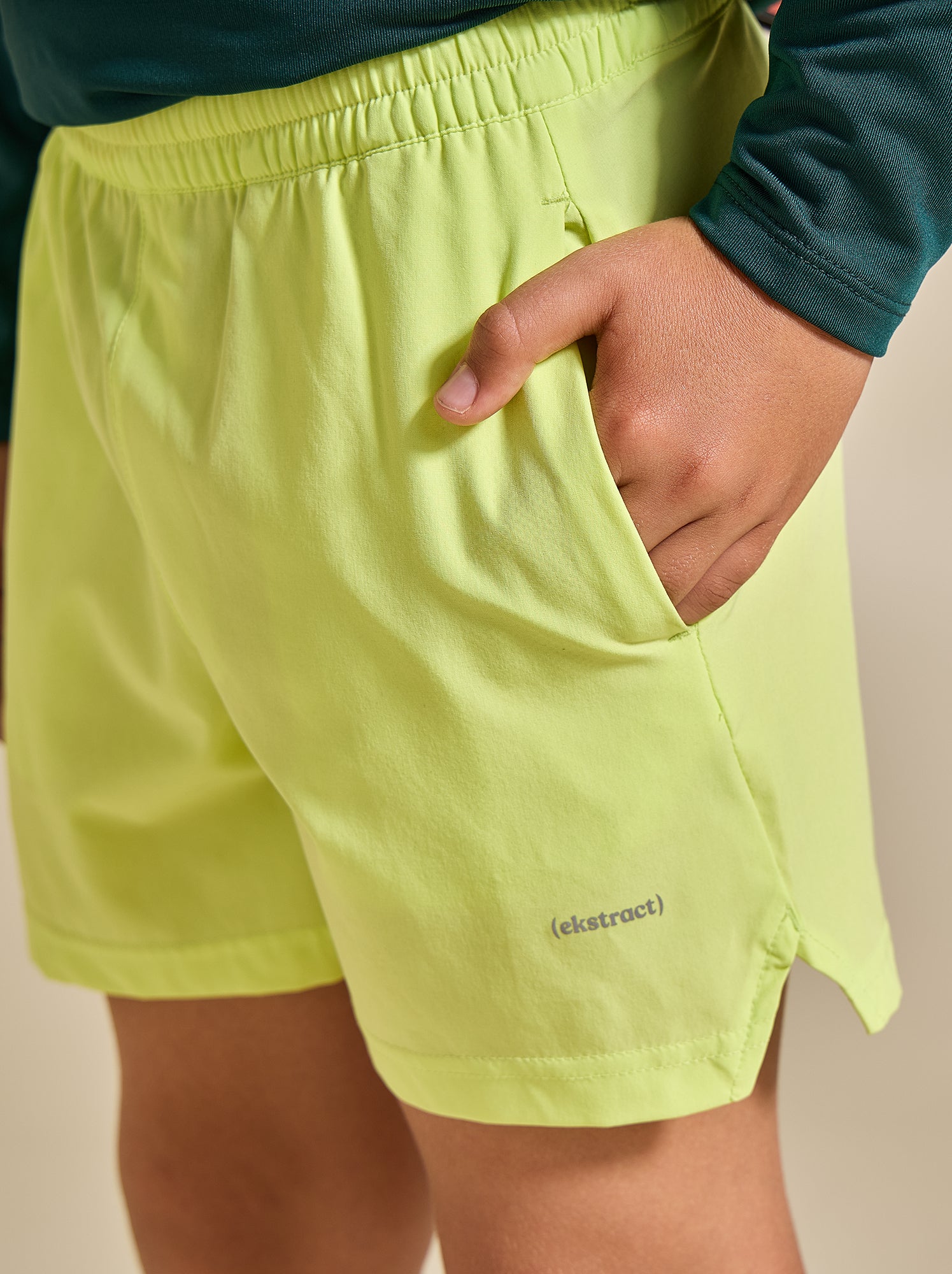 Short de sport avec poche zippée au dos - (ekstract) - Jaune